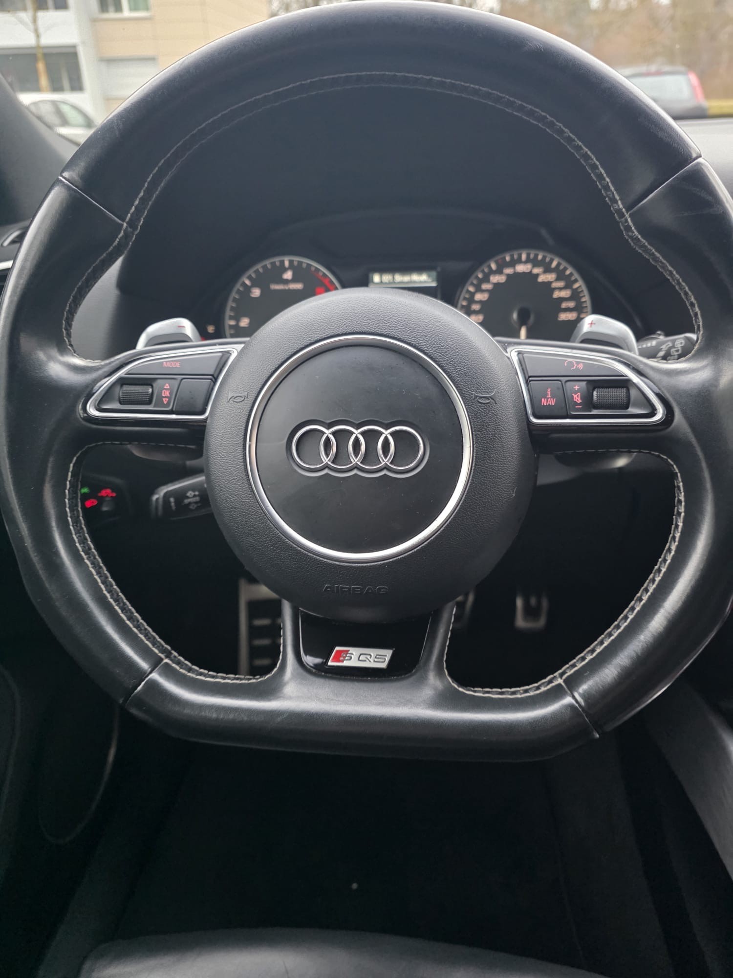 AUDI SQ5 3.0 TDI quattro tiptronic-image-5