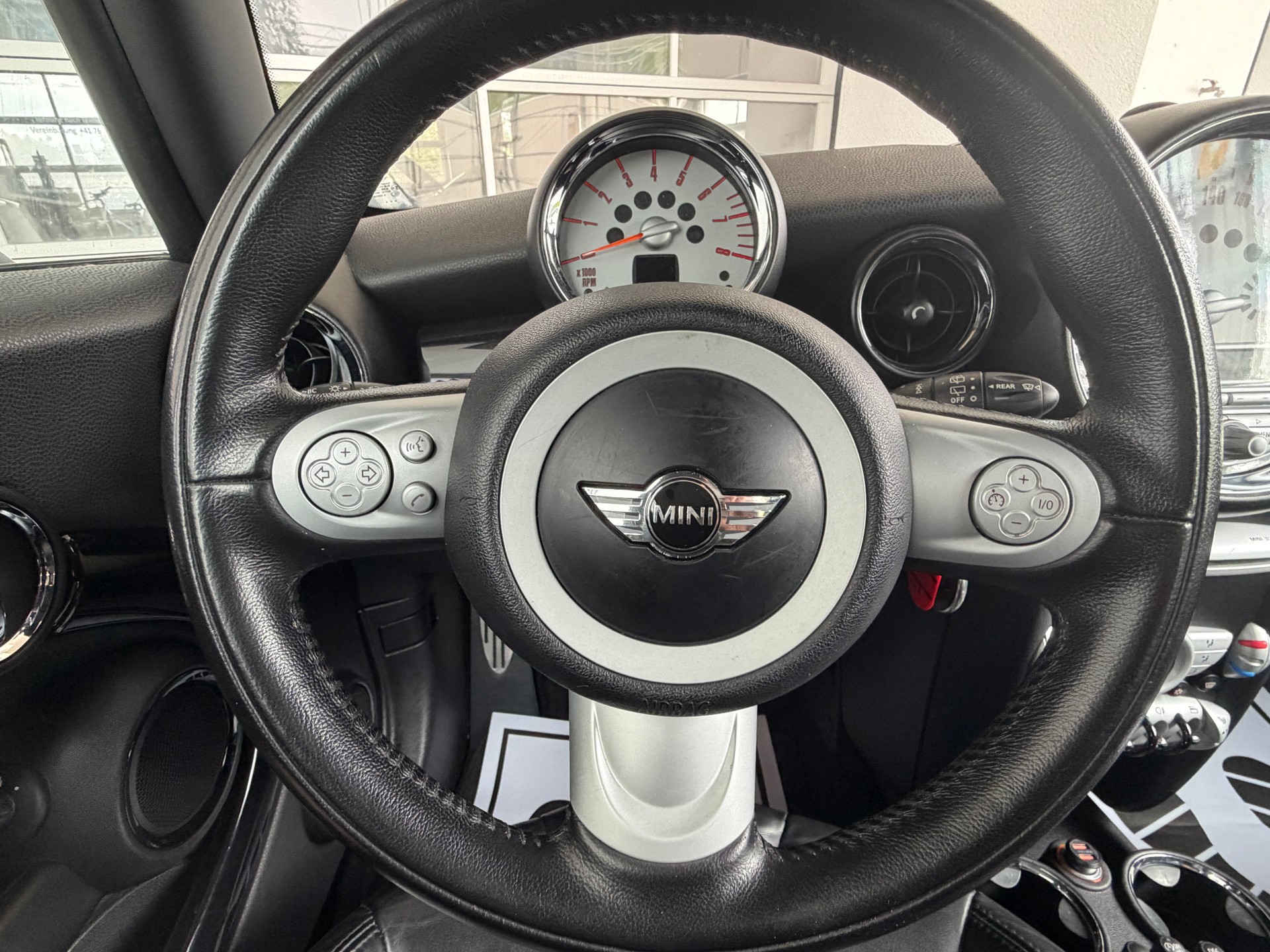 MINI Cooper S-image-13