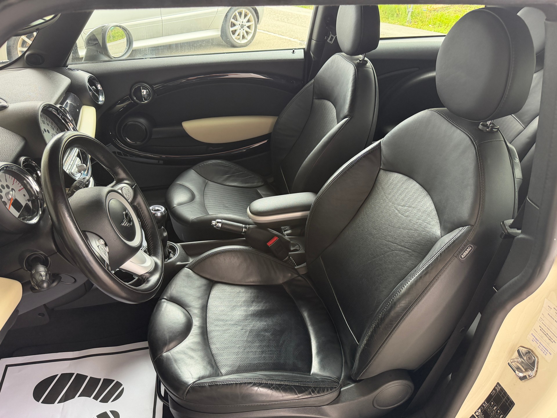 MINI Cooper S-image-7