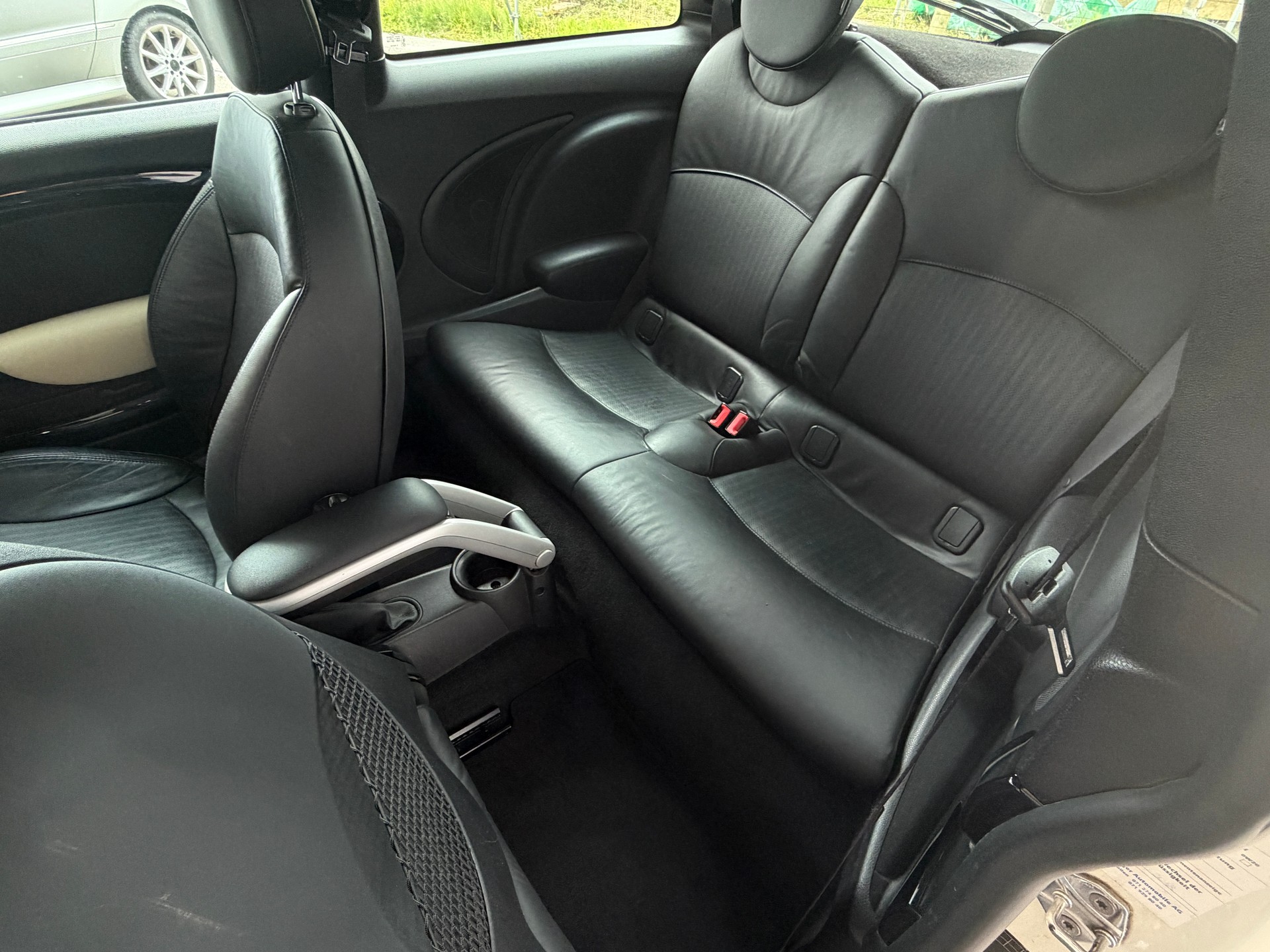 MINI Cooper S-image-8