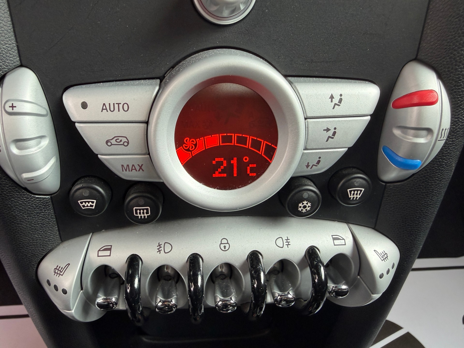 MINI Cooper S-image-15