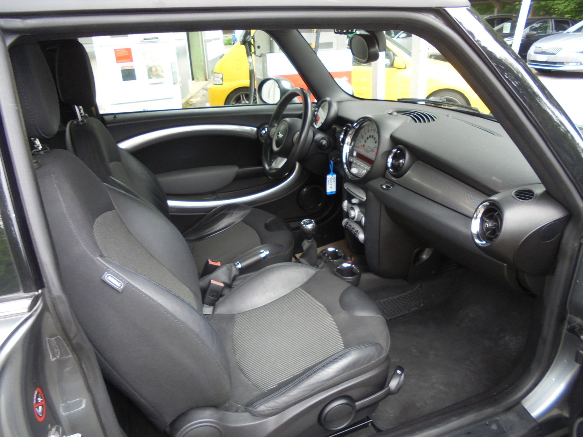 MINI Cooper S-image-5