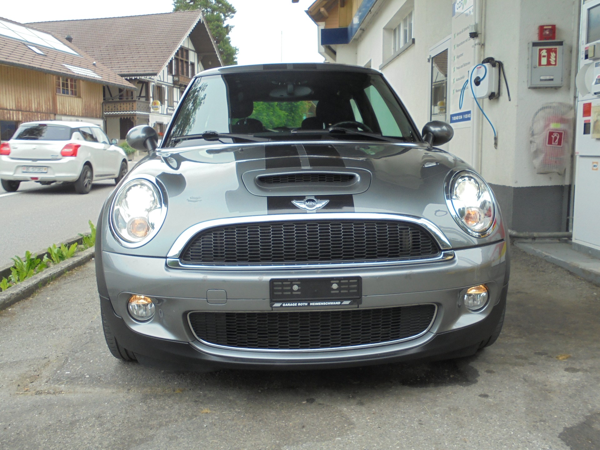MINI Cooper S-image-1
