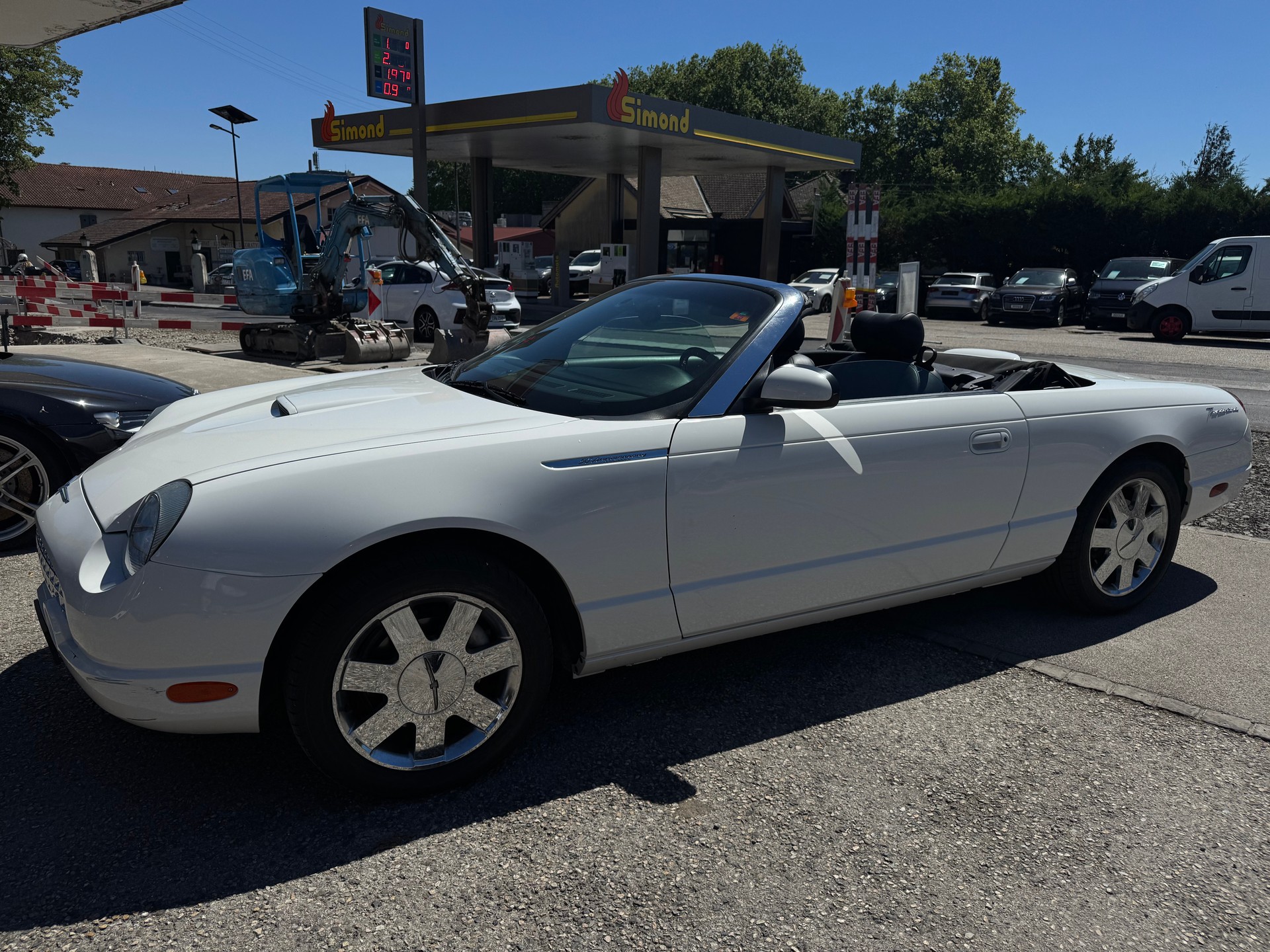 FORD Thunderbird