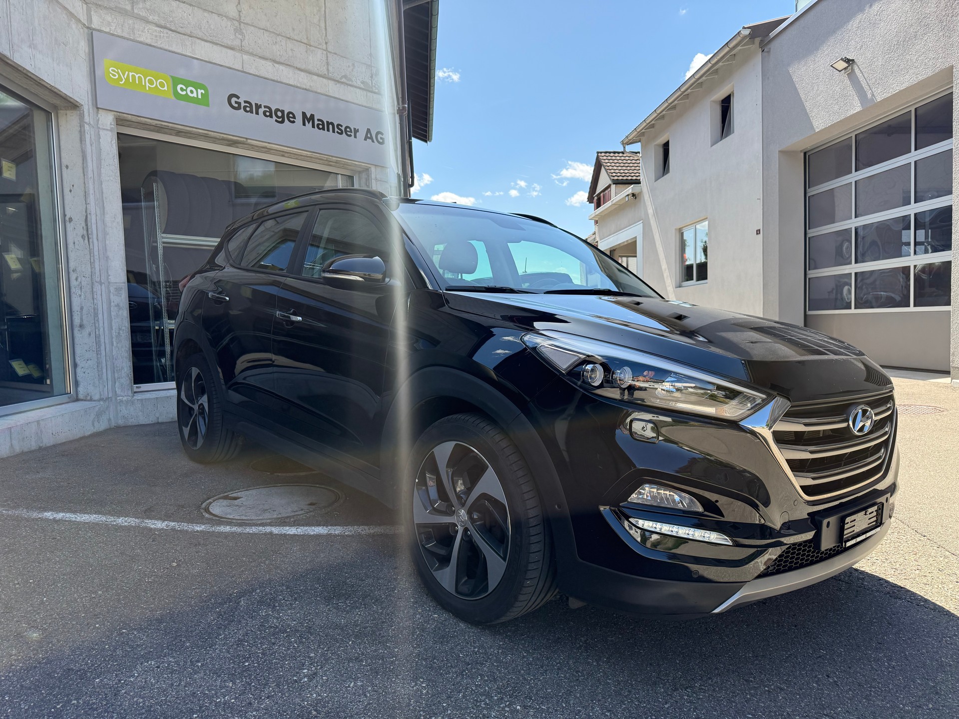 HYUNDAI Tucson 2.0 CRDI Launch Edition 4WD Automatic-image-1