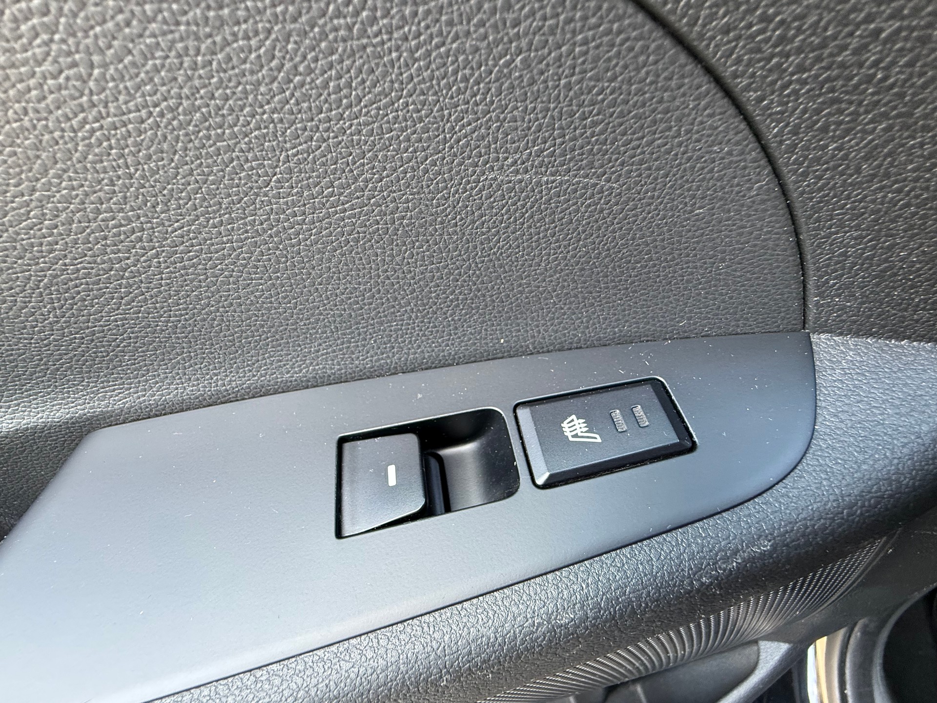 HYUNDAI Tucson 2.0 CRDI Launch Edition 4WD Automatic-image-15