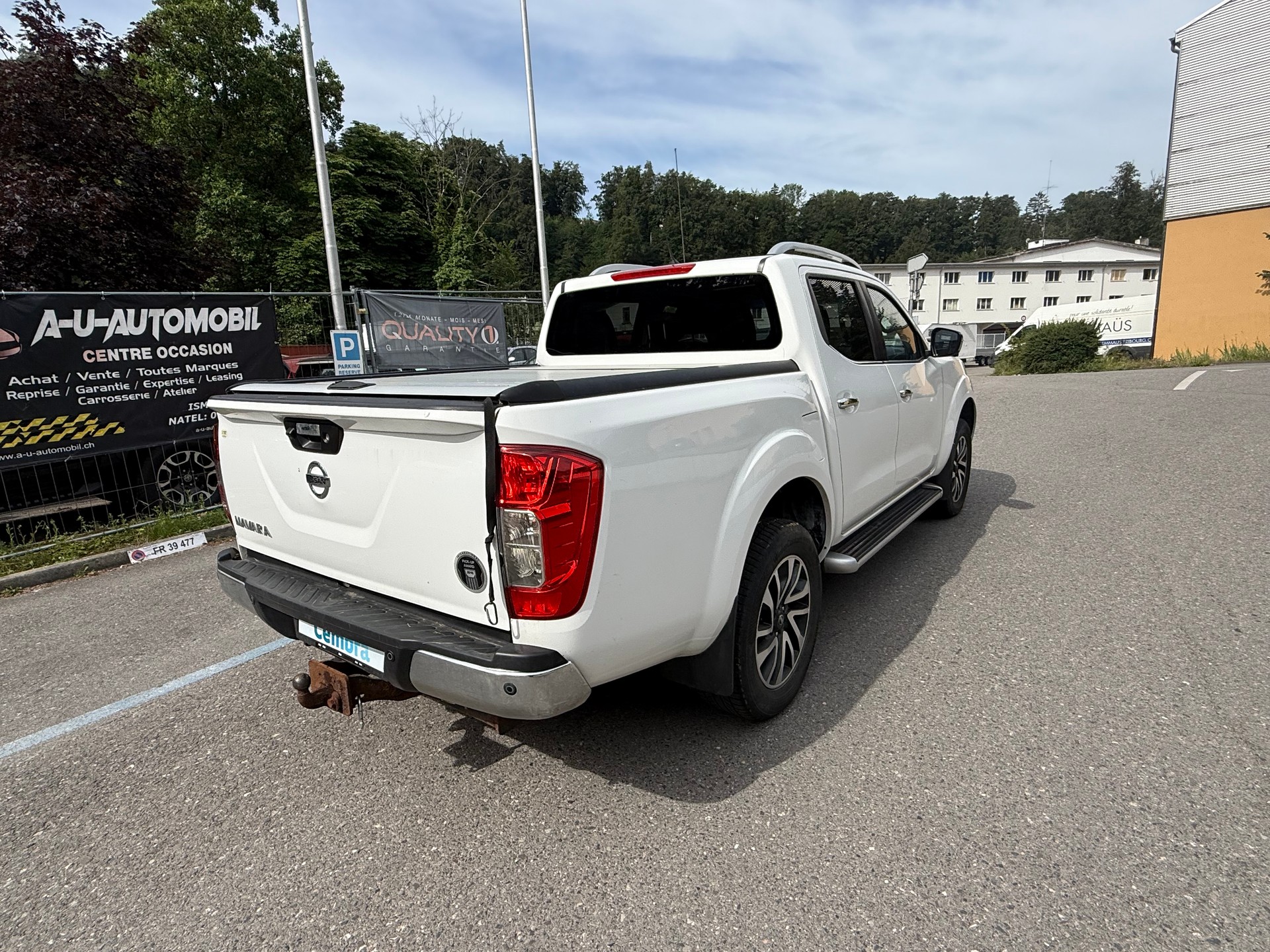 NISSAN Navara Double Cab Tekna 2.3 dCi 4WD Automatic-image-6