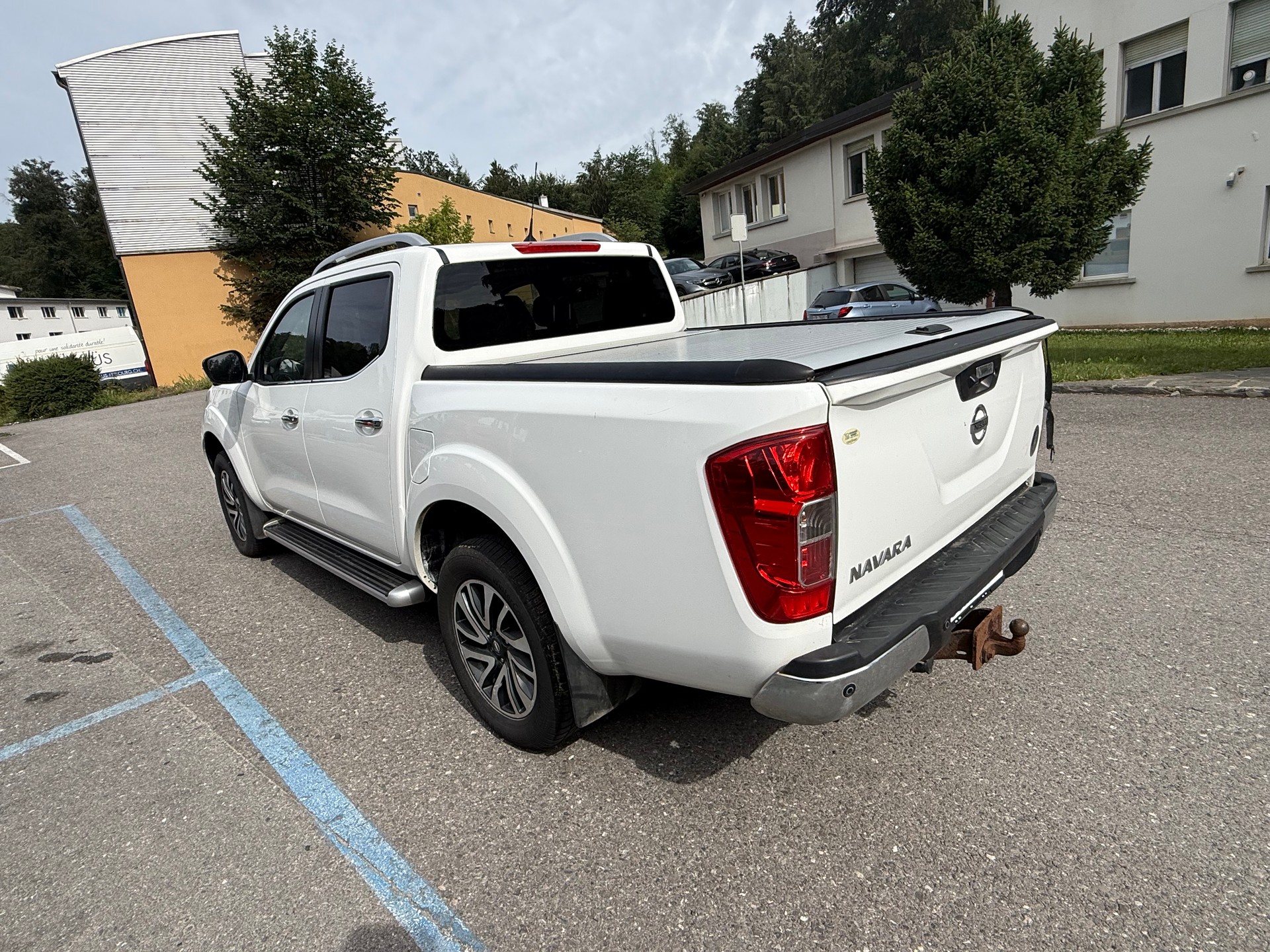 NISSAN Navara Double Cab Tekna 2.3 dCi 4WD Automatic-image-3