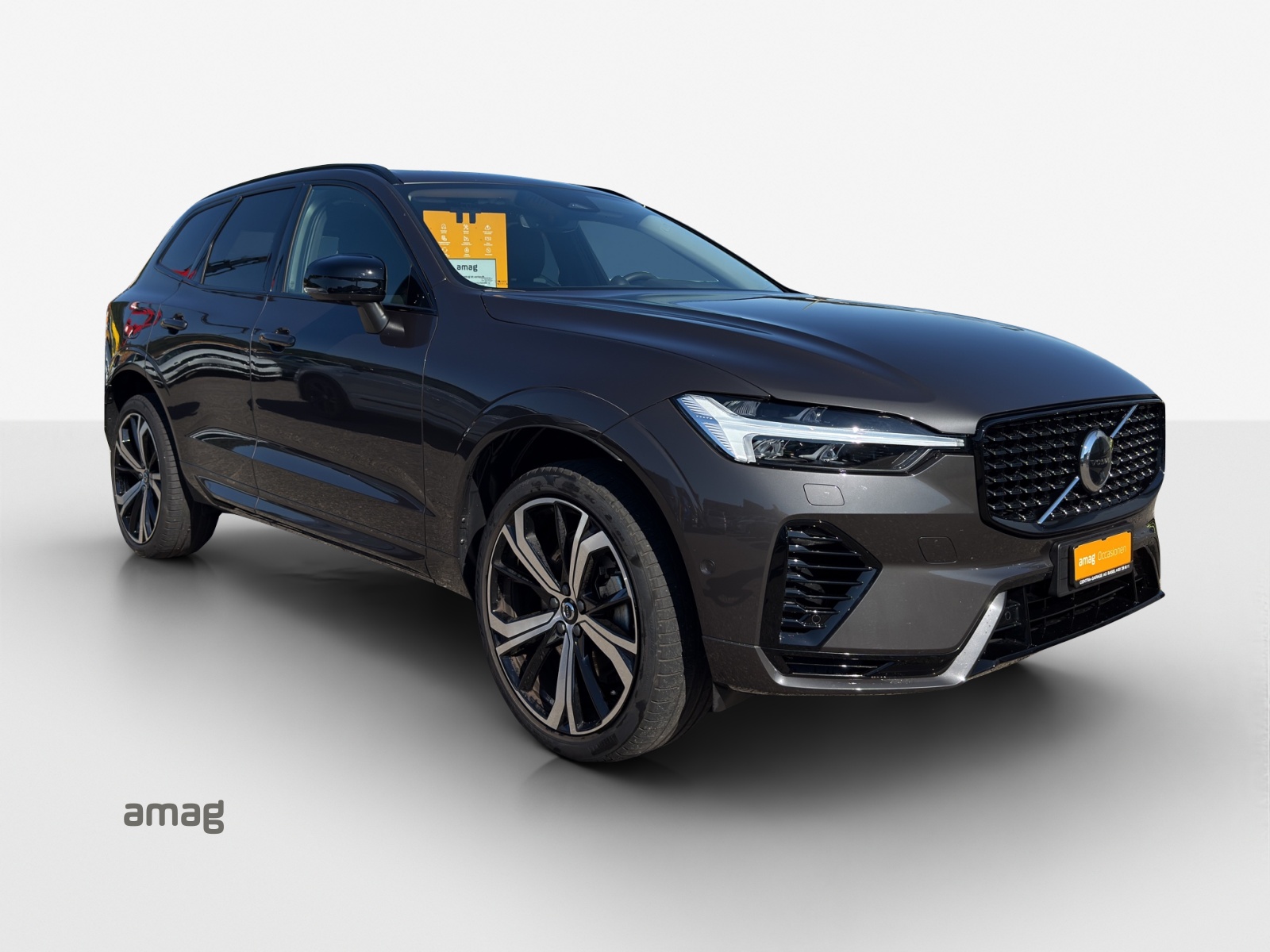 VOLVO XC60 T8 eAWD PluginHybrid Ultimate Dark Geartronic-image-5