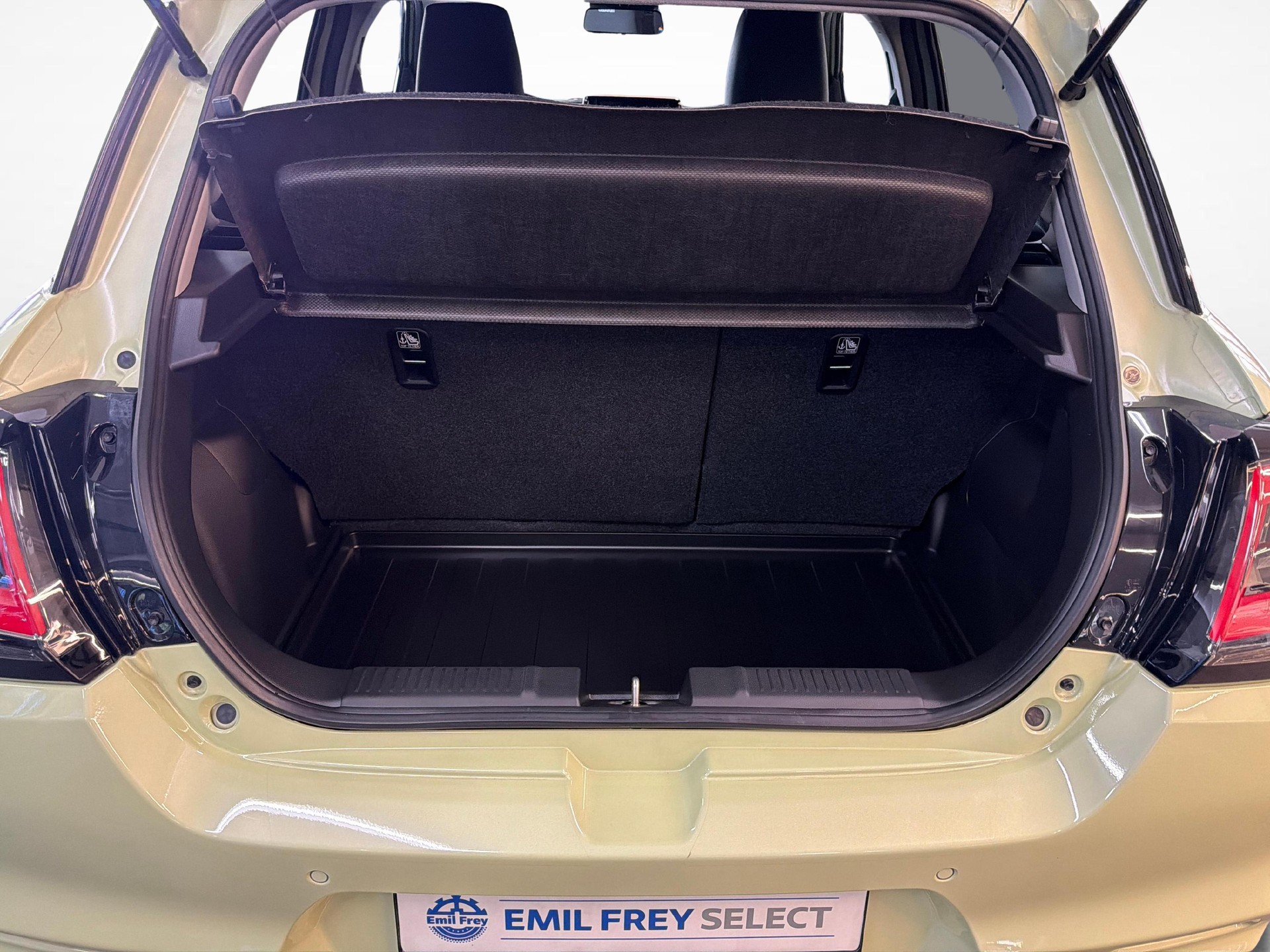SUZUKI Swift 1.2 Tradizio Top Hybrid-image-11