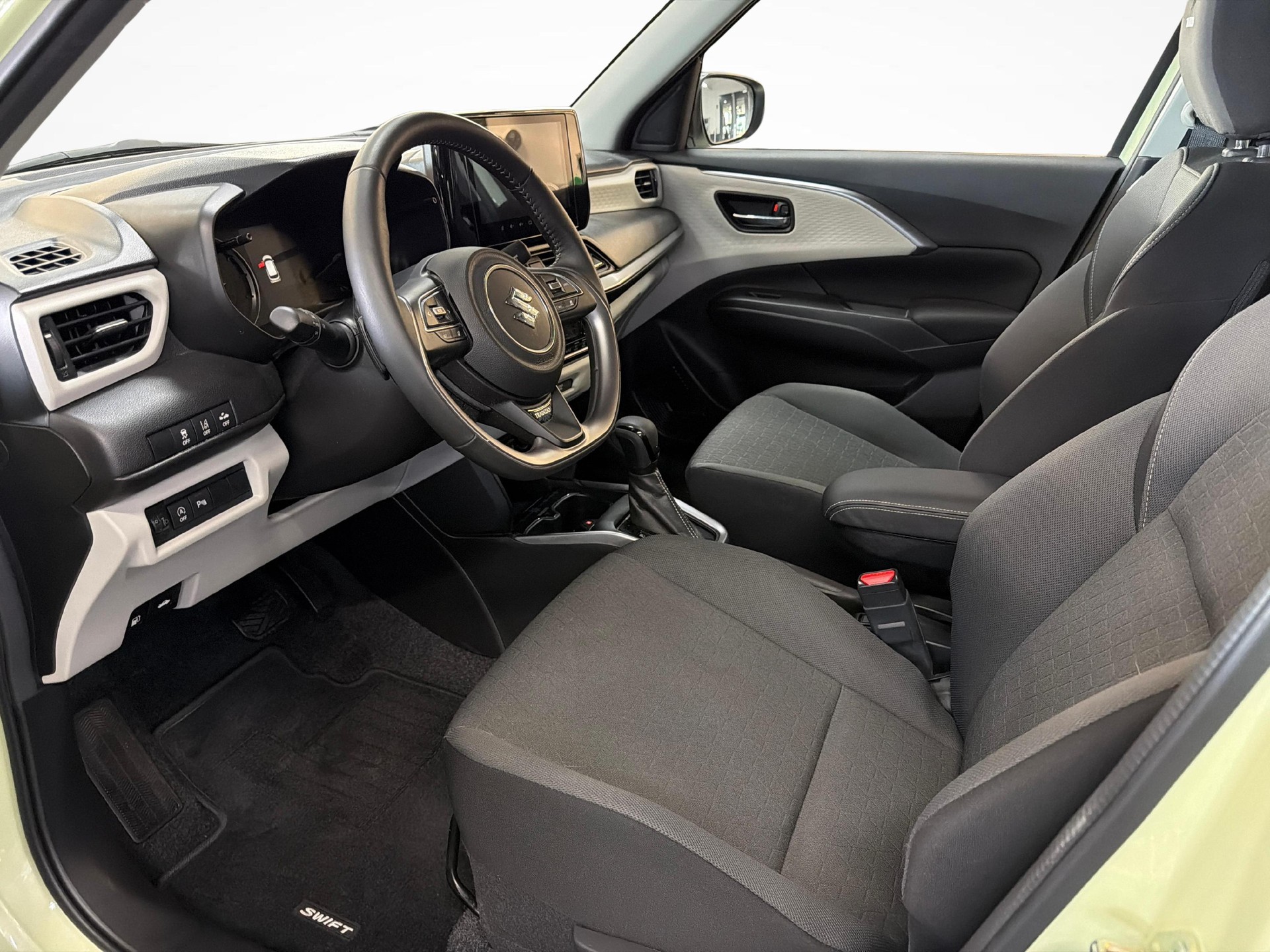 SUZUKI Swift 1.2 Tradizio Top Hybrid-image-9