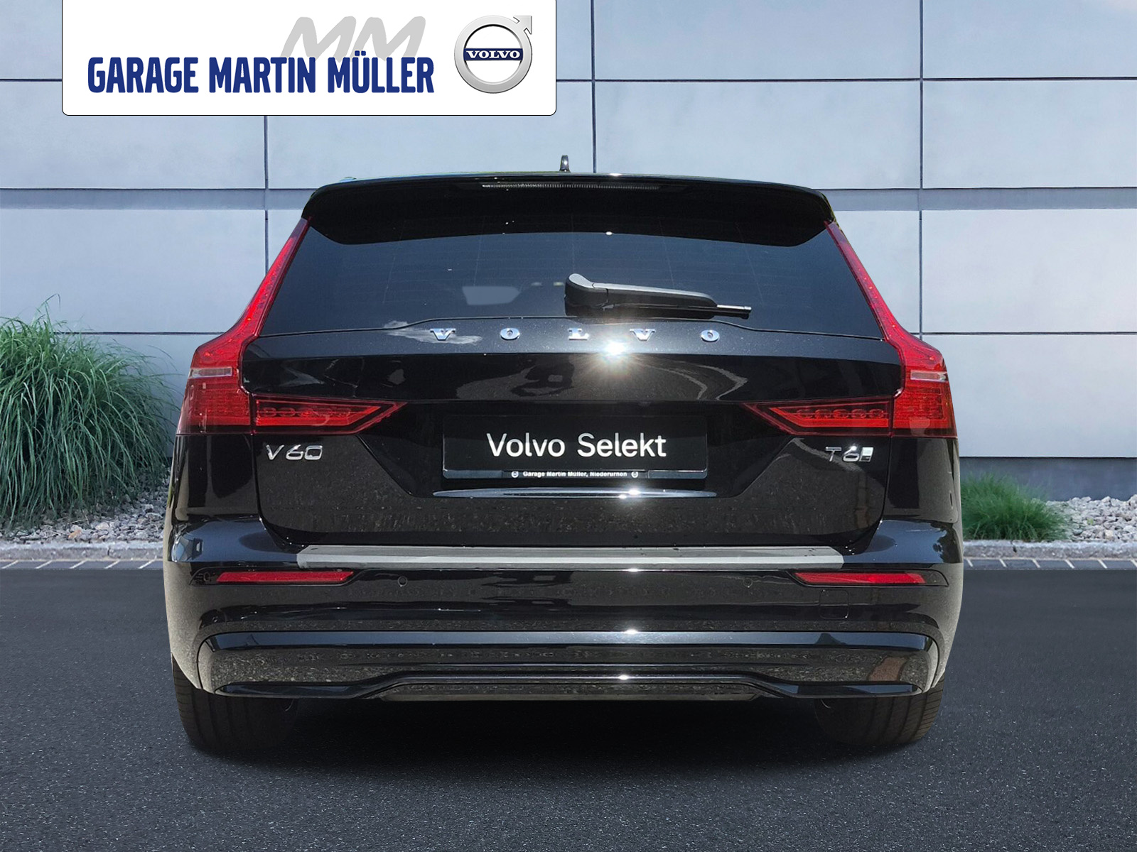 VOLVO V60 2.0 T6 TE Plus Dark eAWD-image-3