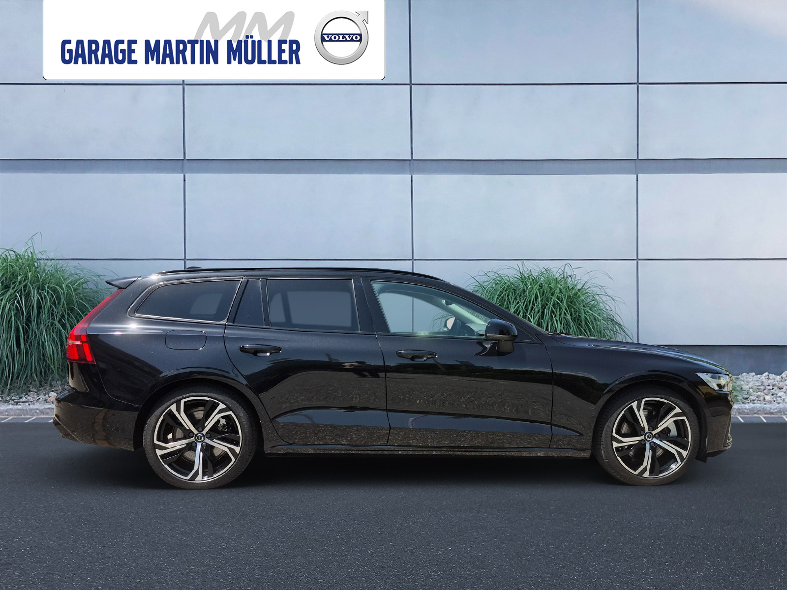 VOLVO V60 2.0 T6 TE Plus Dark eAWD-image-5