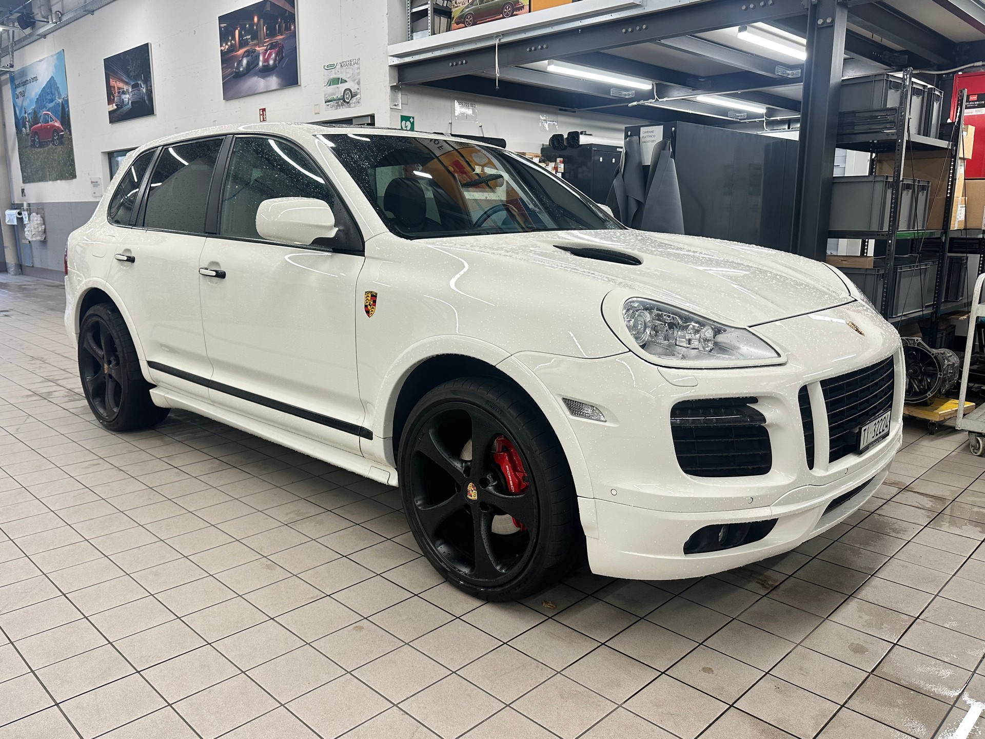 PORSCHE 4.8 V8 GTS cambio manuale-image-0