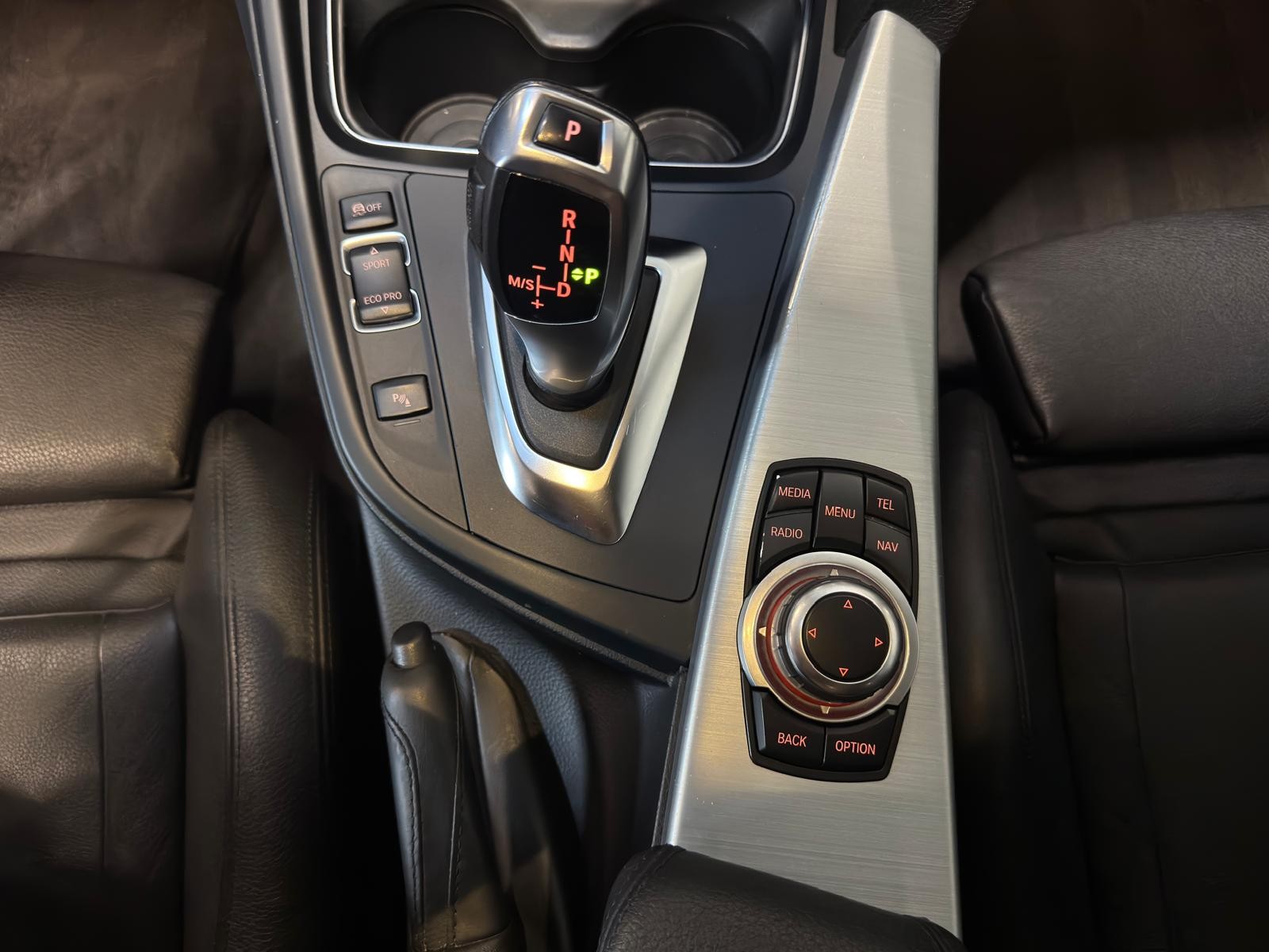 BMW 420d xDrive SAG Gran Coupé M-Sport-image-8