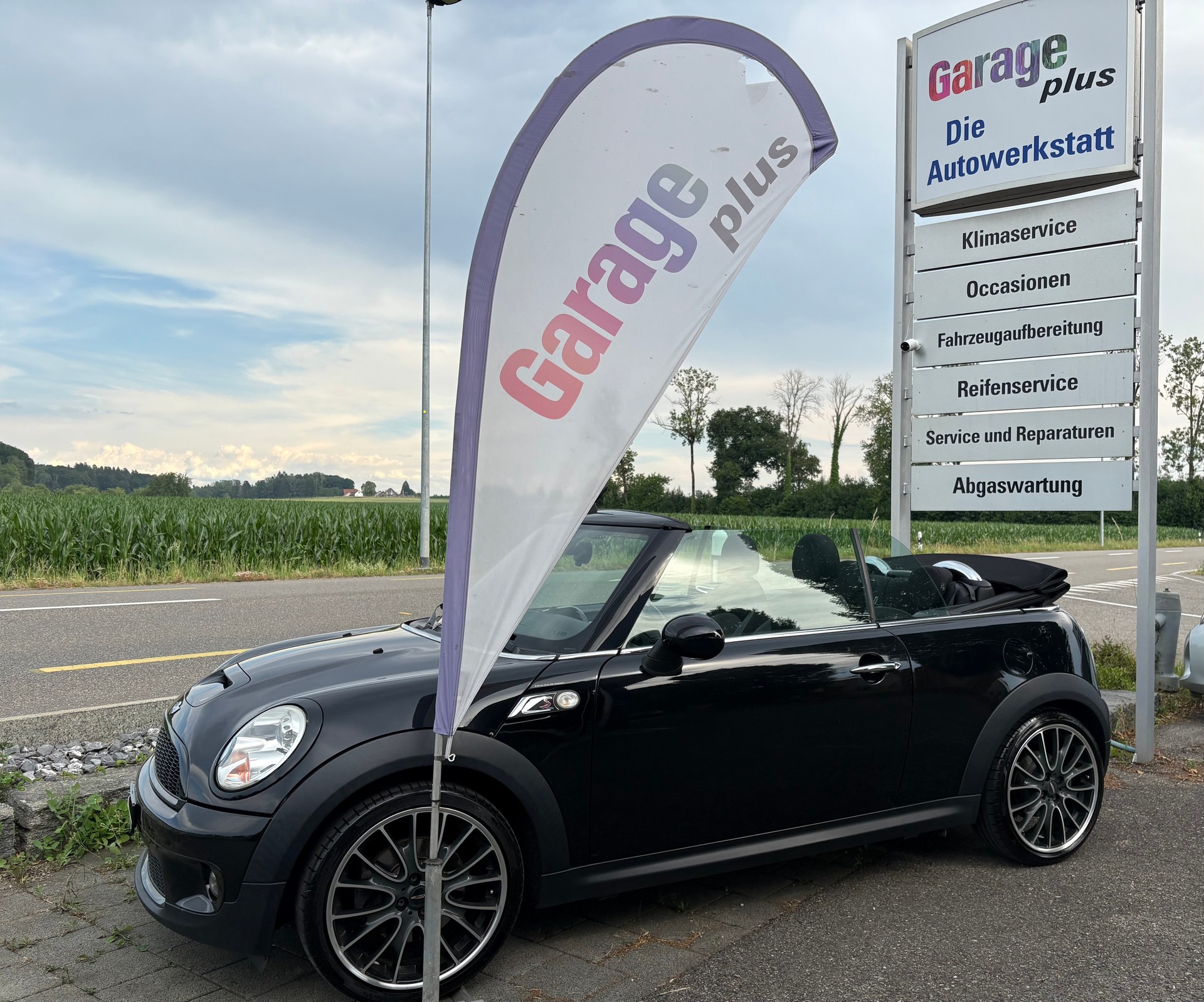 MINI Cooper S Cabriolet-image-7