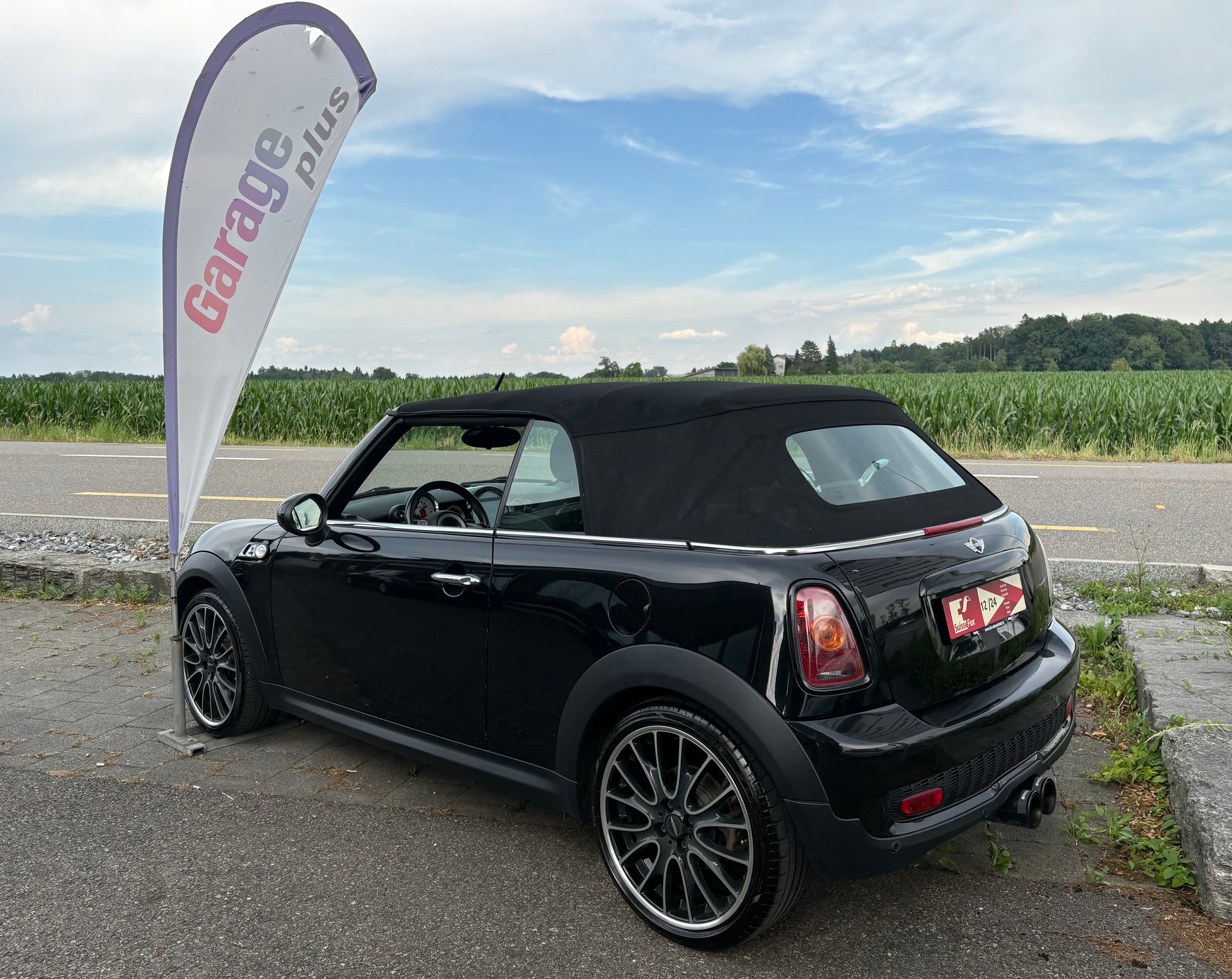MINI Cooper S Cabriolet-image-2