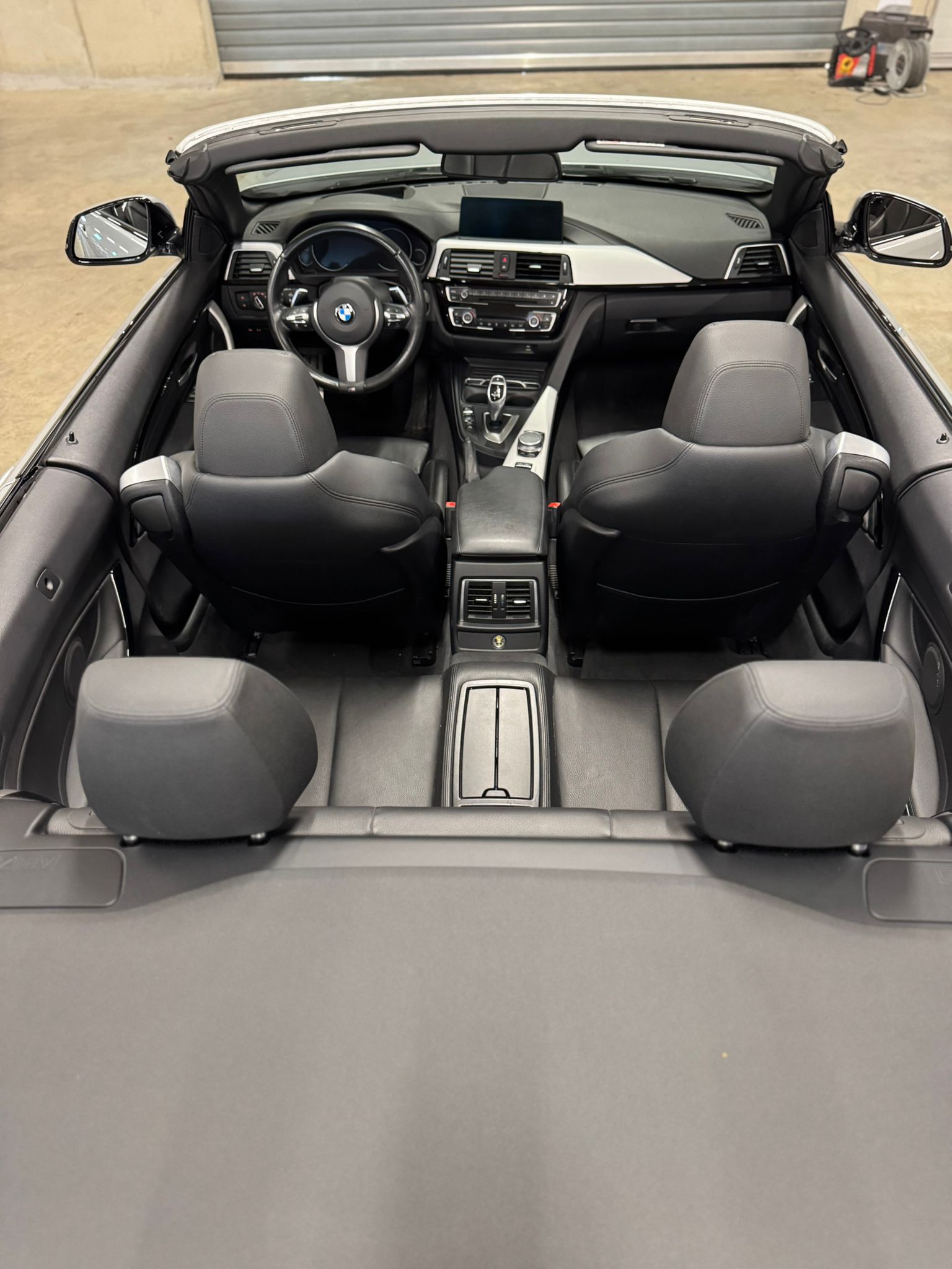 BMW 420d Cabriolet Steptronic M Sport-image-11