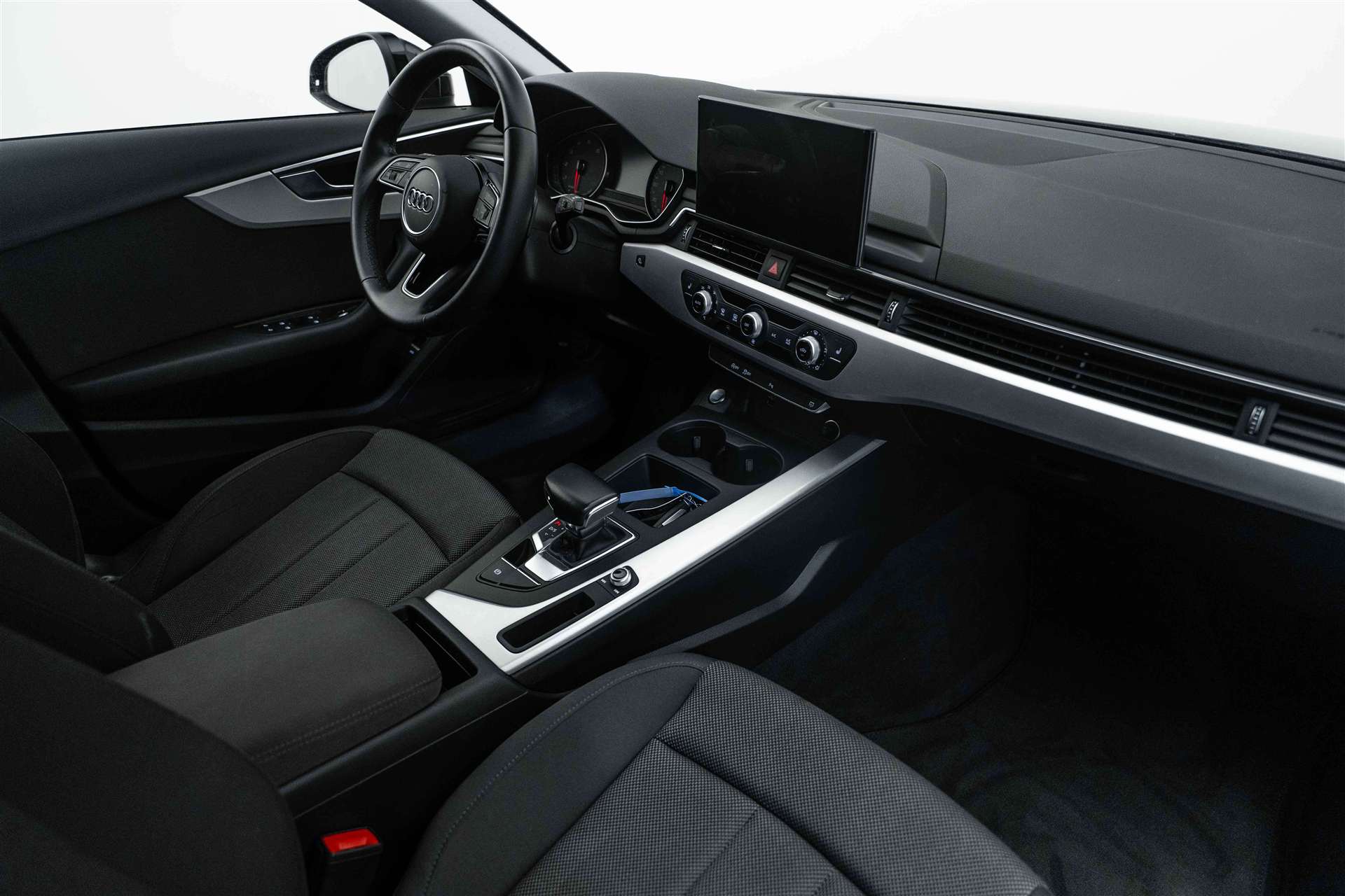 AUDI A4 Avant 35 TFSI S-tronic Automat-image-10