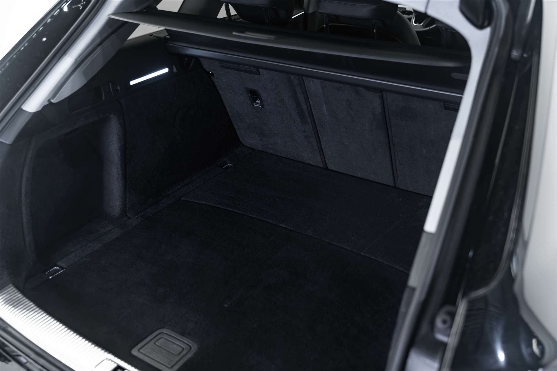 AUDI A4 Avant 35 TFSI S-tronic Automat-image-4
