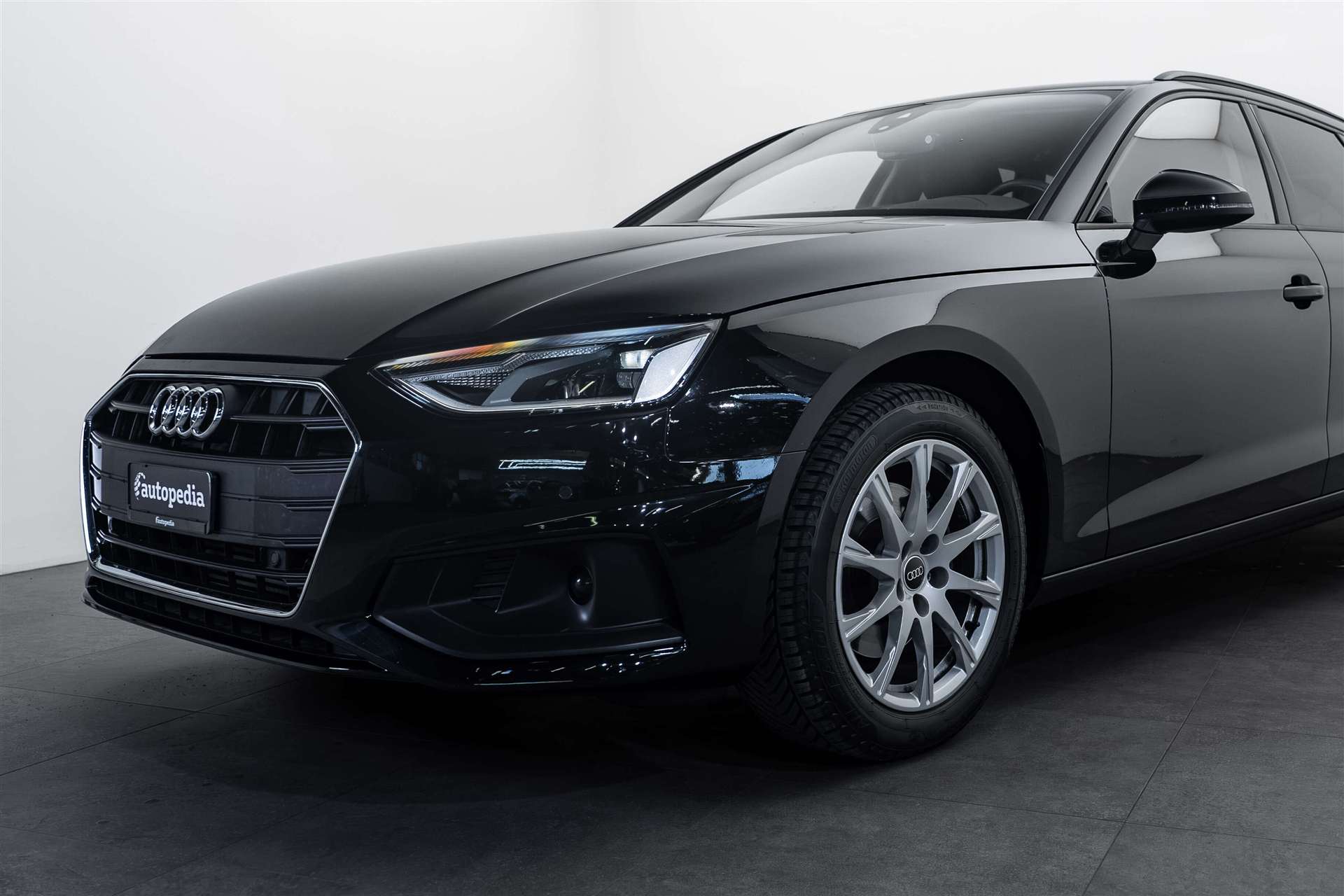 AUDI A4 Avant 35 TFSI S-tronic Automat-image-1