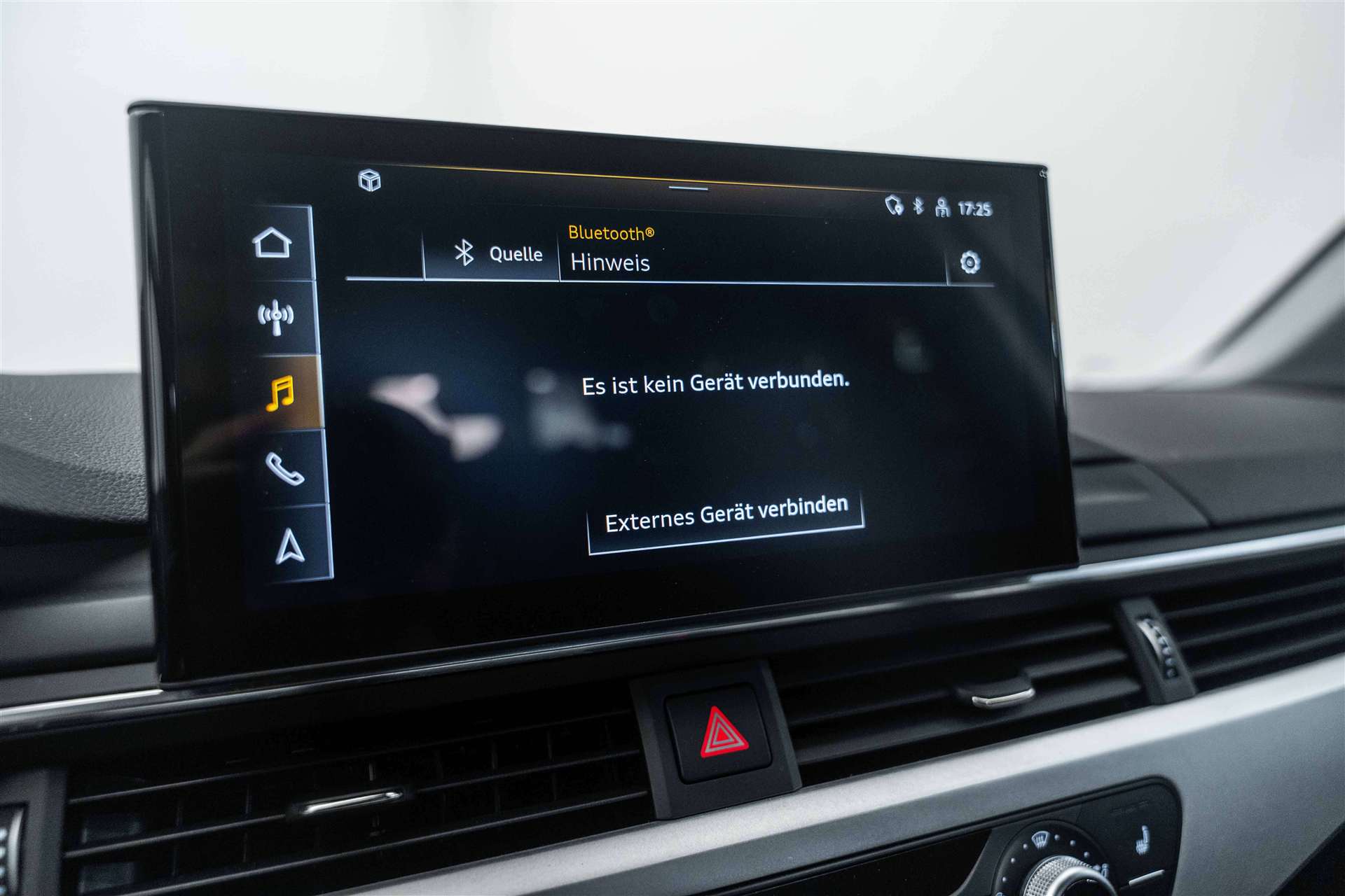 AUDI A4 Avant 35 TFSI S-tronic Automat-image-16
