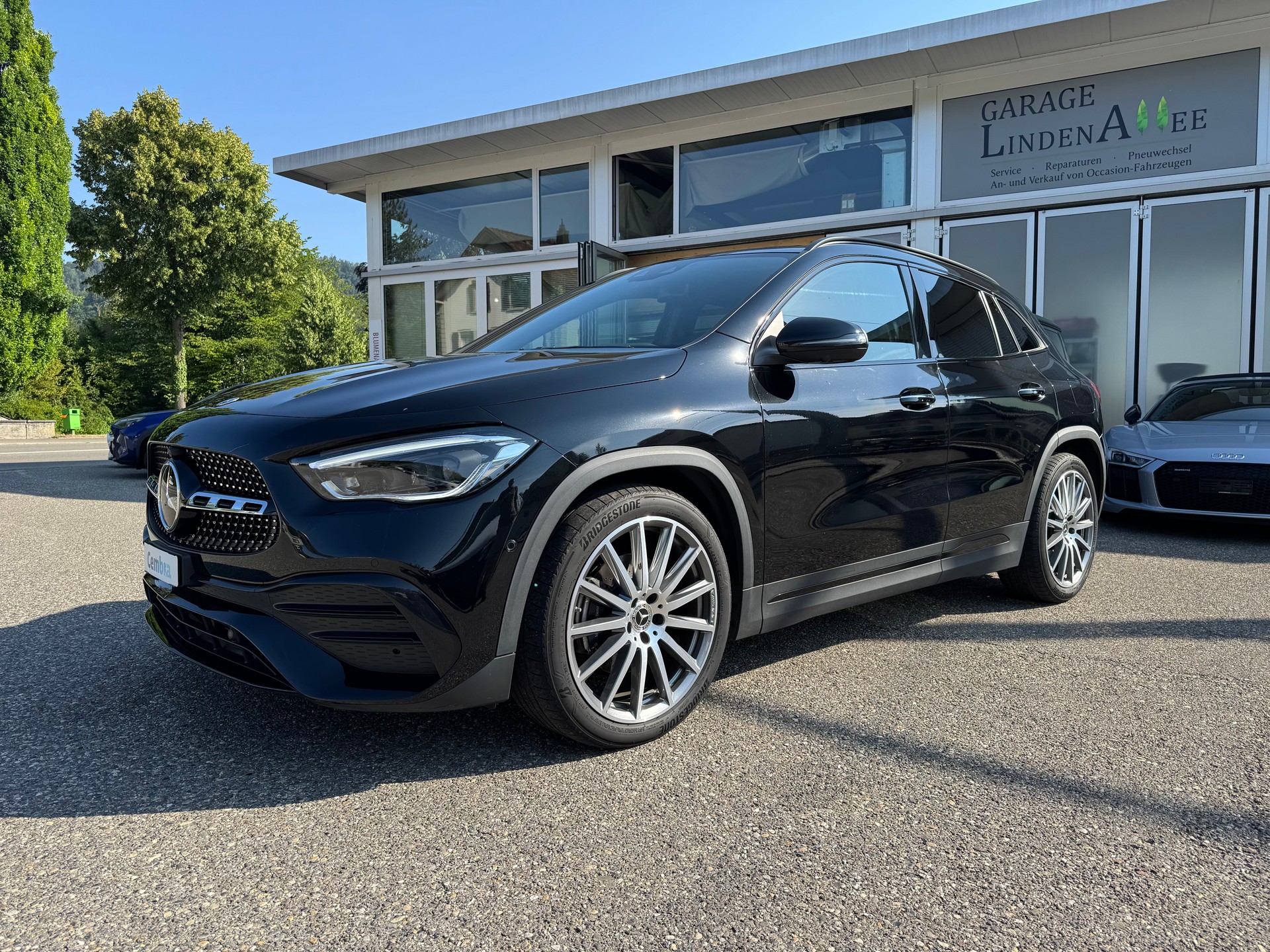 MERCEDES-BENZ GLA 220d 4Matic AMG Line 8G-DCT-image-1