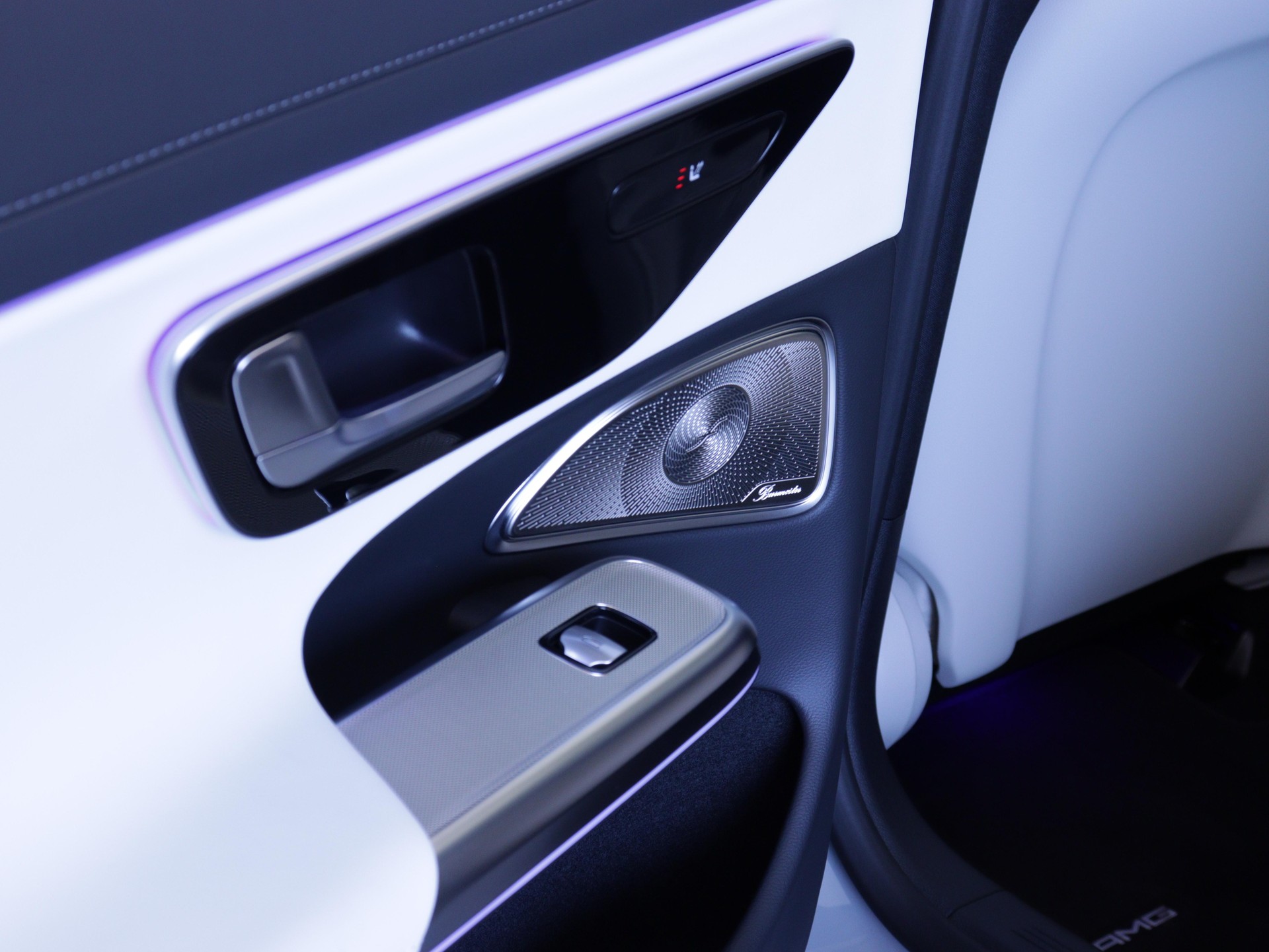 MERCEDES-BENZ E 450 d AMG Line 4matic Kombi-image-11