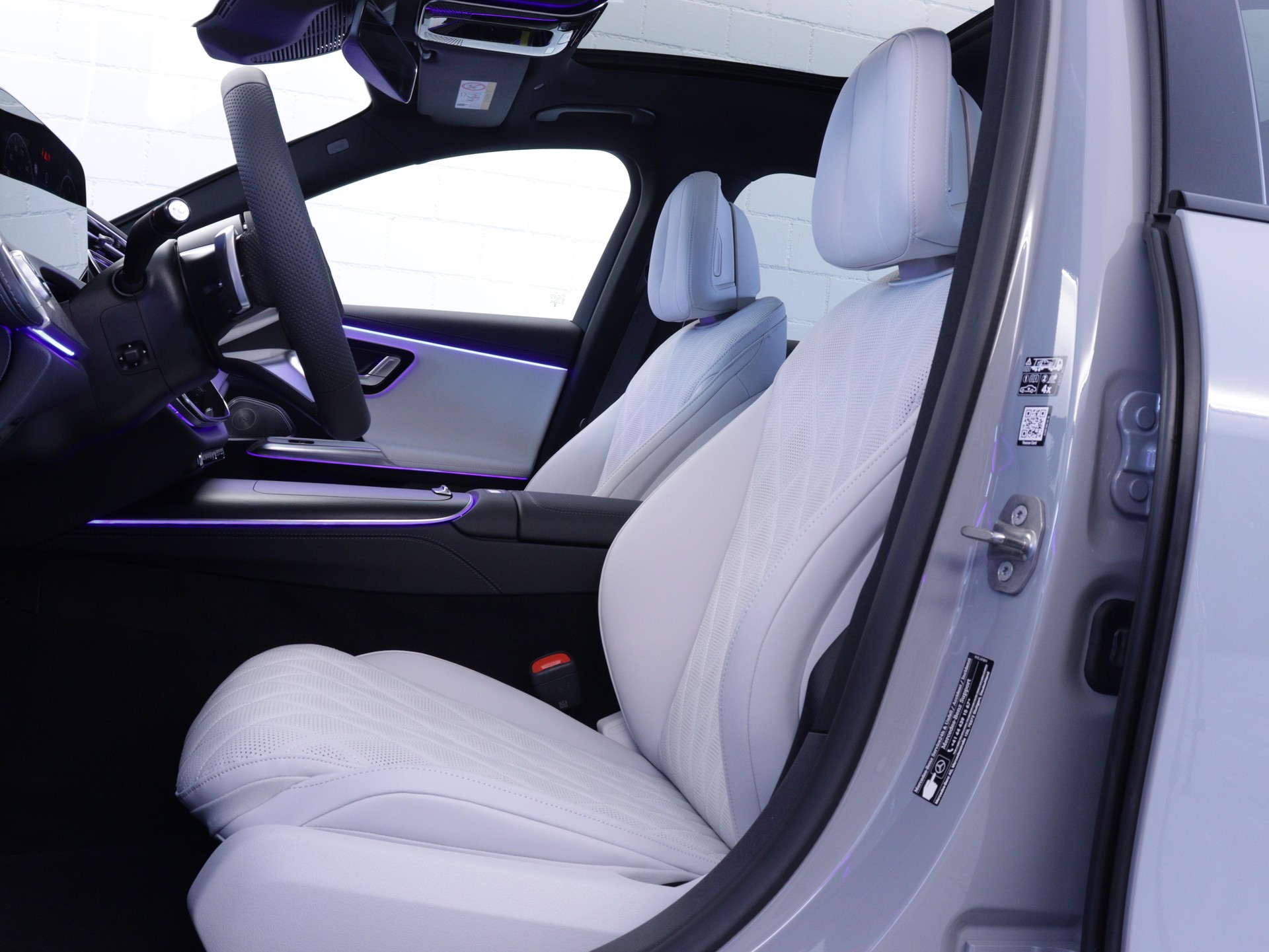 MERCEDES-BENZ E 450 d AMG Line 4matic Kombi-image-7