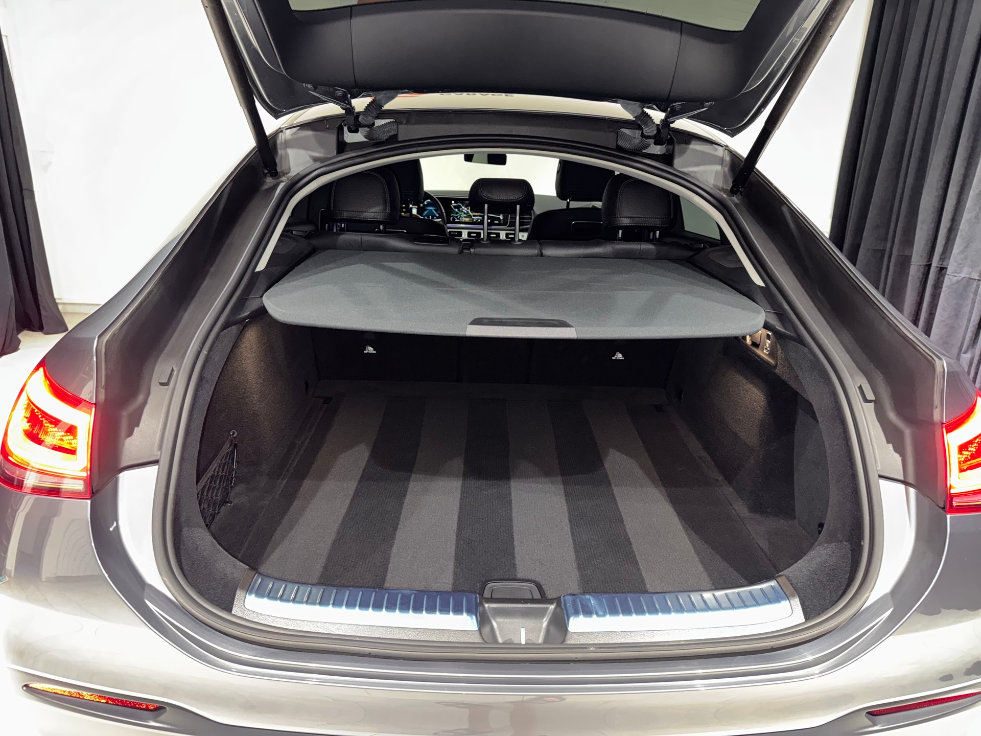 MERCEDES-BENZ GLE Coupé 350 d 4Matic+ 9G-Tronic | CH | AHK 3500Kg |-image-19