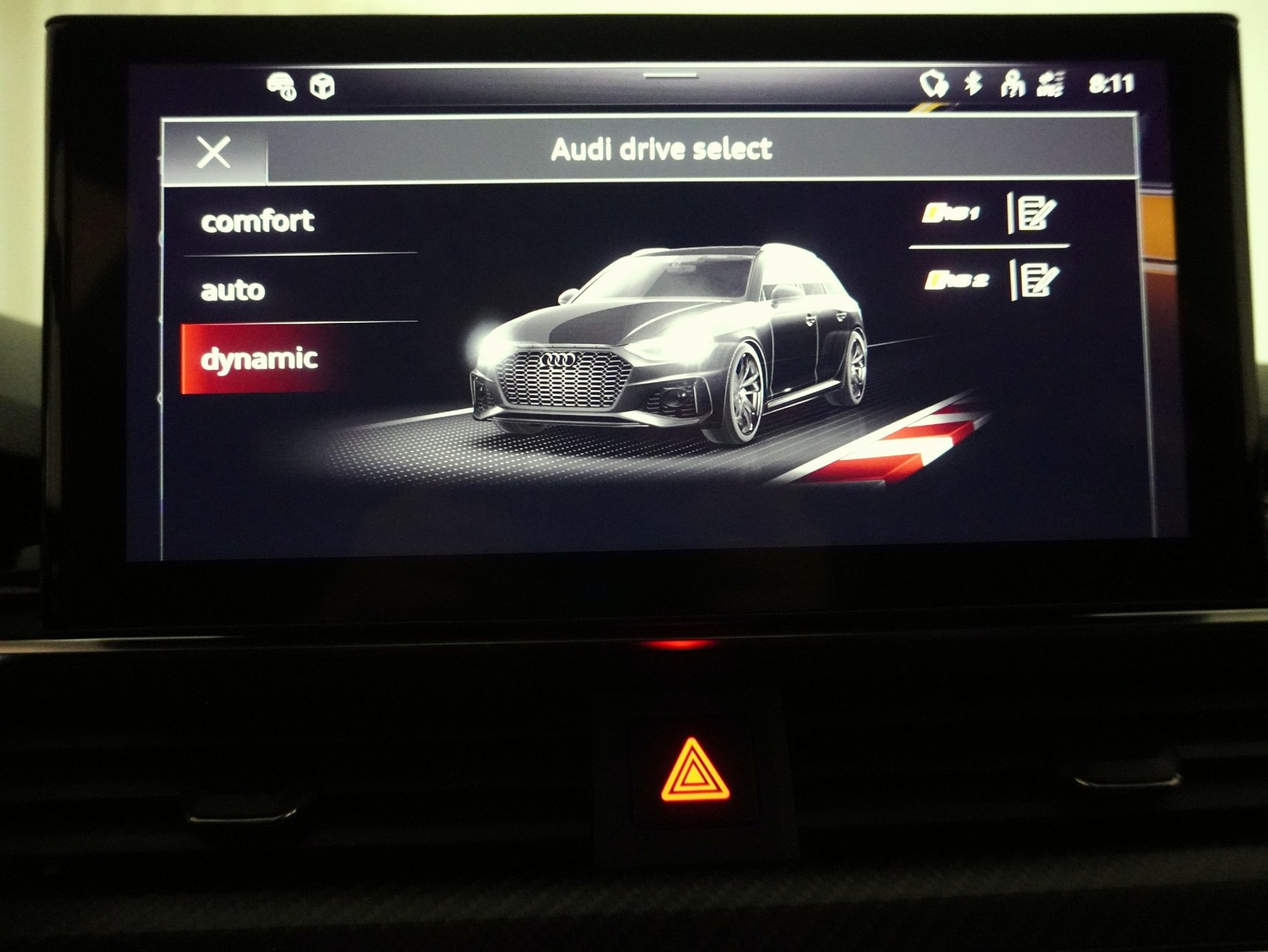 AUDI RS4 Avant 25 year edition quattro ** Audi Werksgarantie bis 12/2029 **-image-24