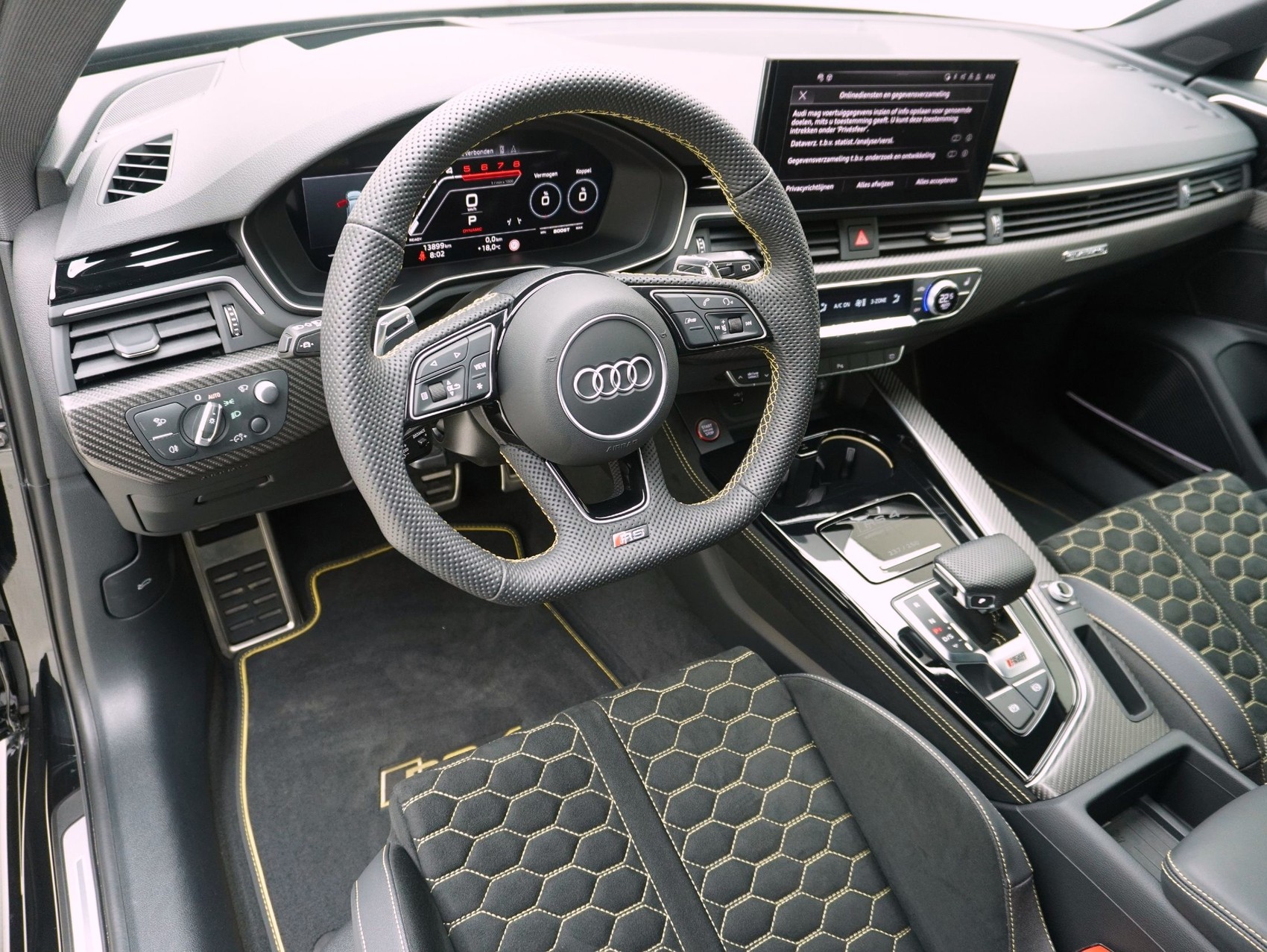 AUDI RS4 Avant 25 year edition quattro ** Audi Werksgarantie bis 12/2029 **-image-10