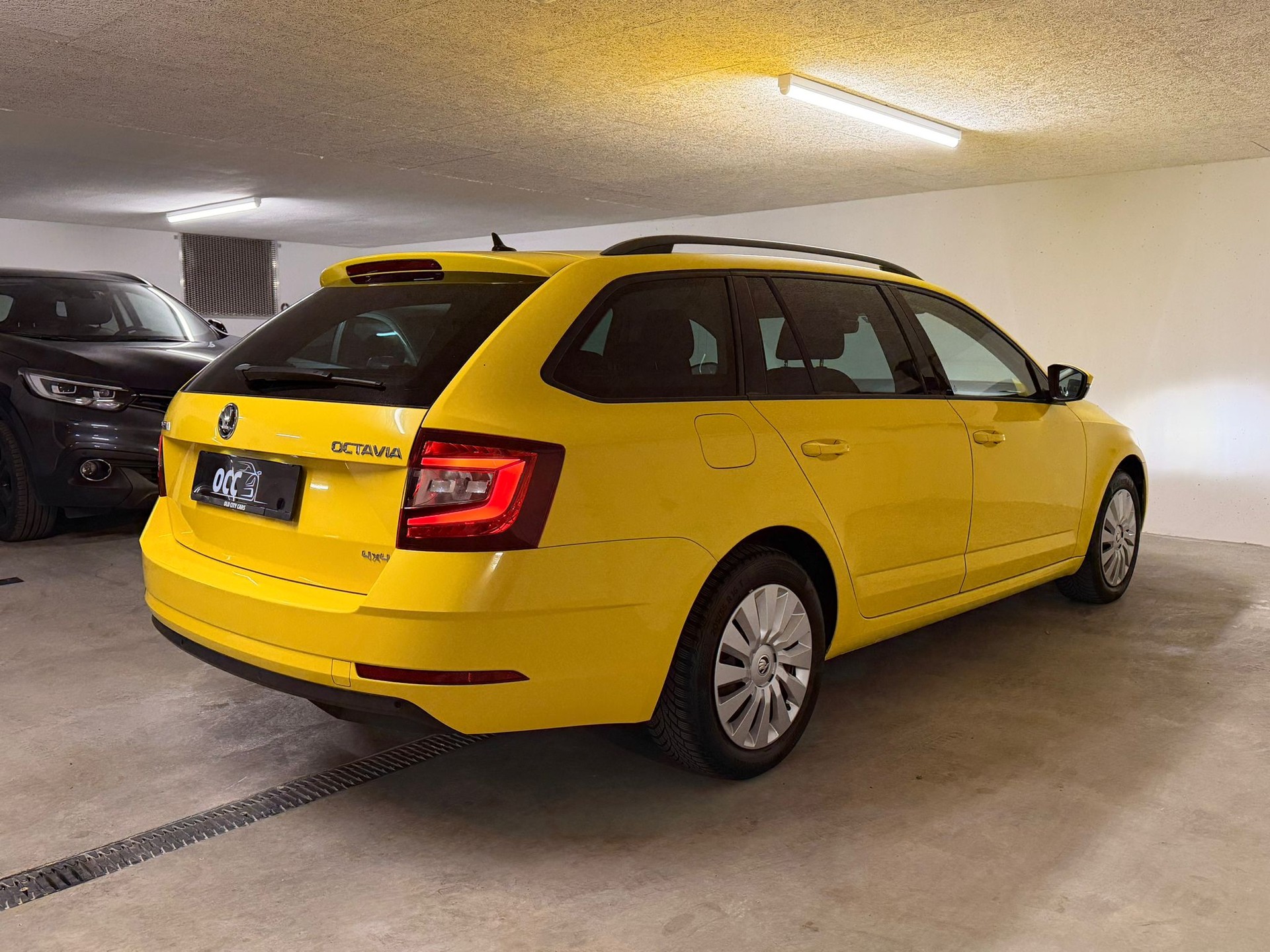 SKODA Octavia Combi 2.0 TDI Ambition 4x4-image-6