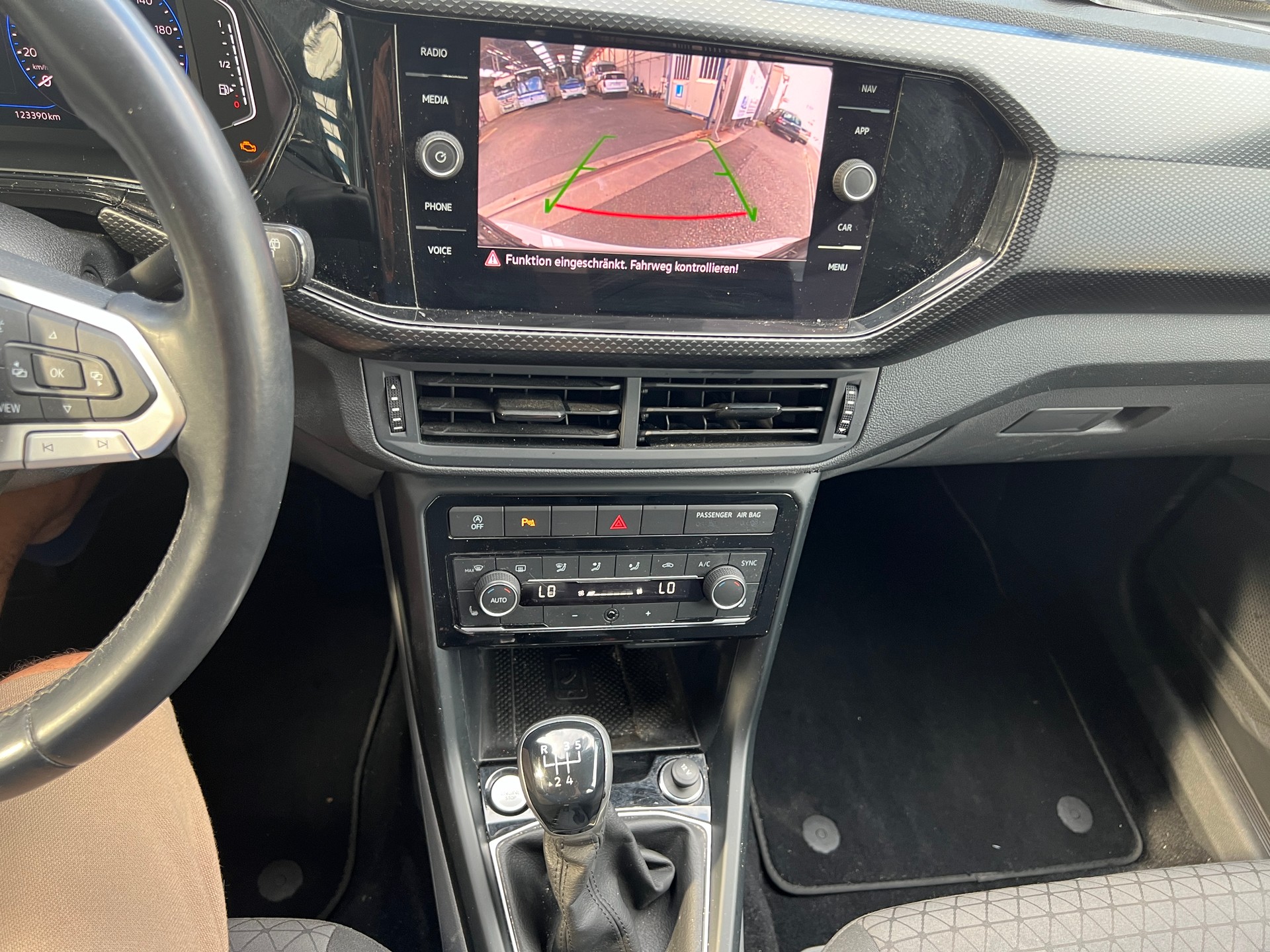 VW T-Cross 1.0 TSI-image-14
