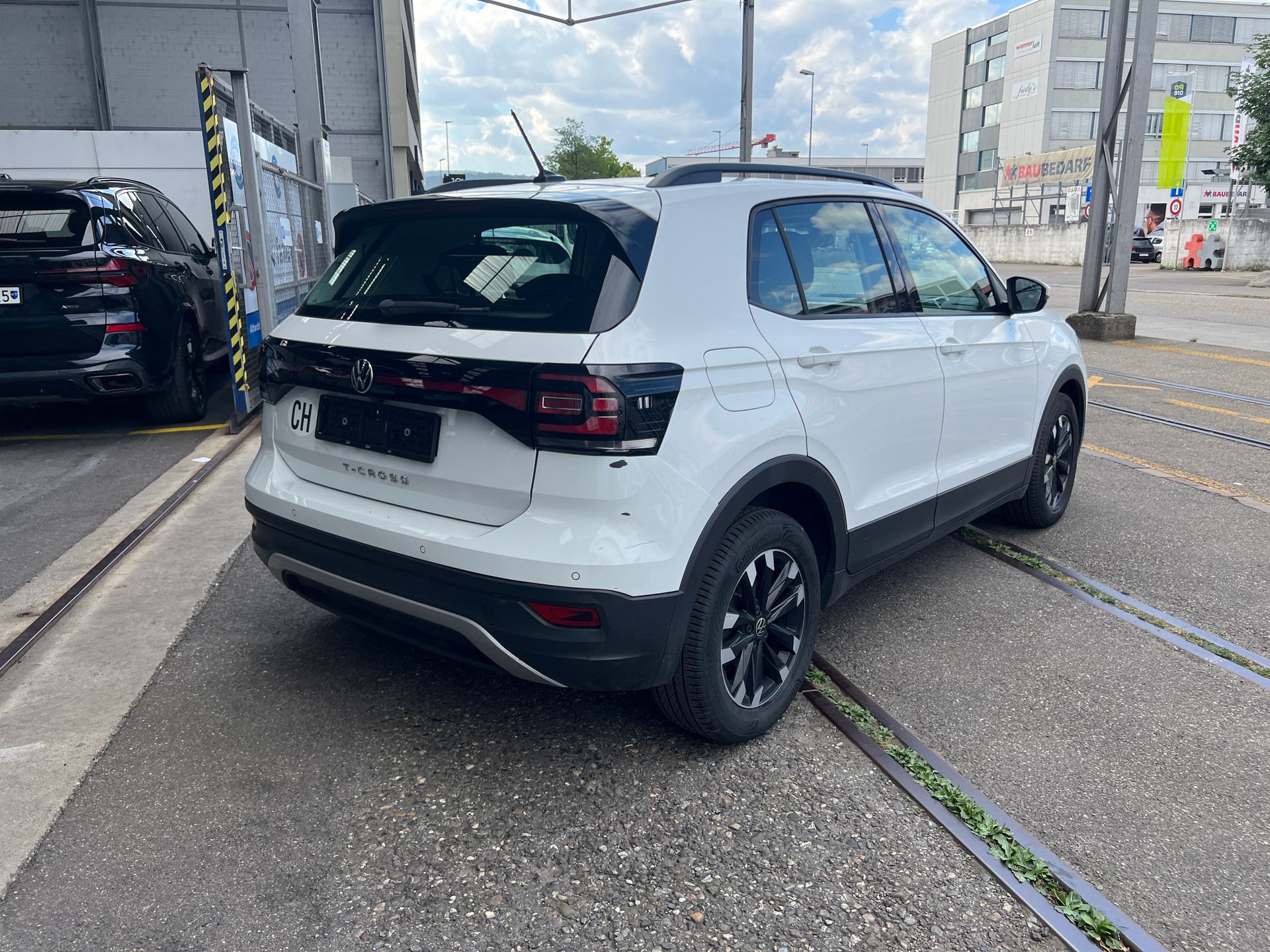 VW T-Cross 1.0 TSI-image-2