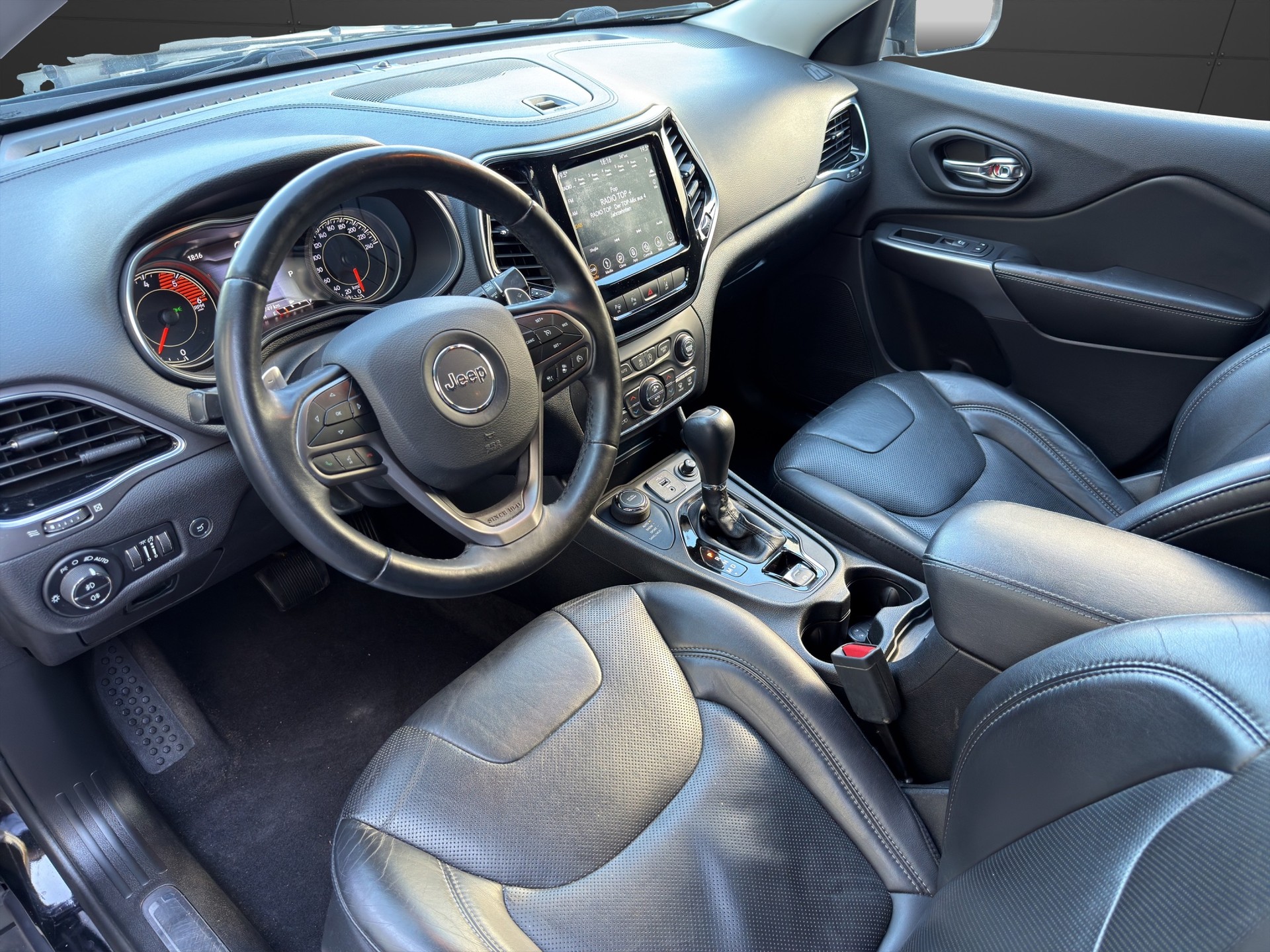 JEEP Cherokee 2.2MJ Limited AWD Drive I 9ATX-image-9