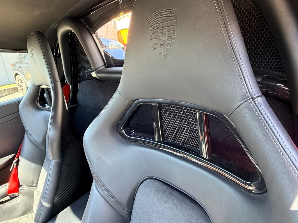 PORSCHE Boxster 3.4 Spyder-image-8