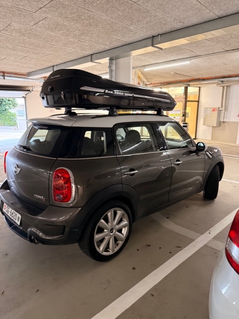 MINI 1.6i Cooper S ALL4-image-1
