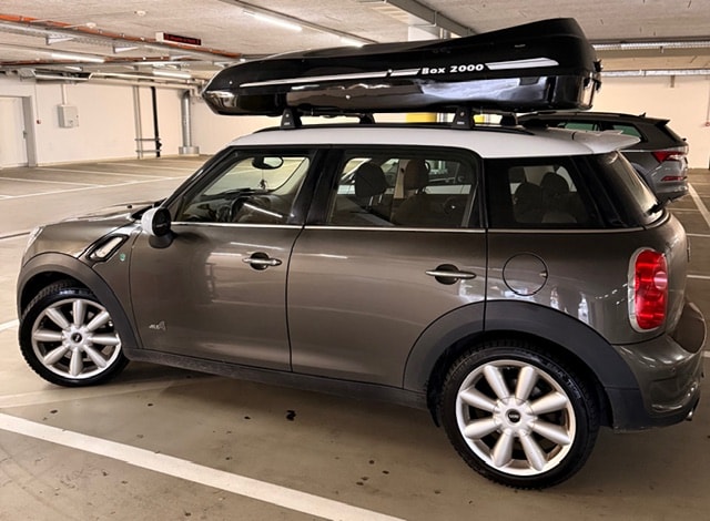 MINI 1.6i Cooper S ALL4-image-2