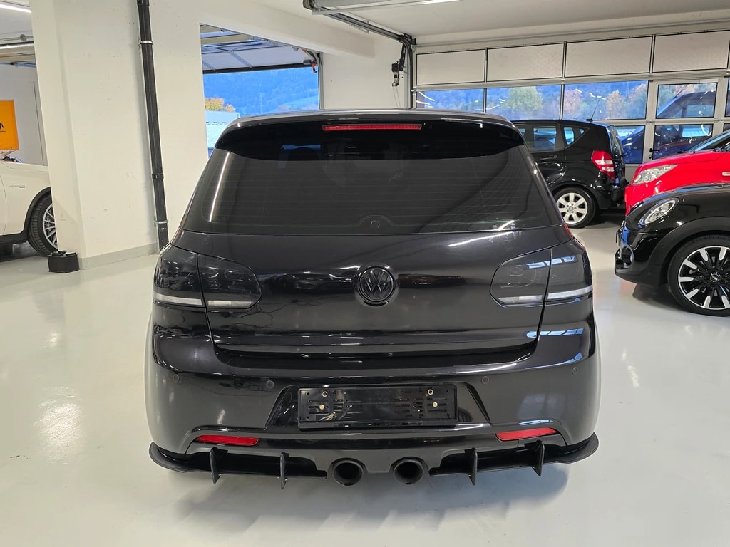 VW Golf 2.0 TSI R 4Motion-image-3