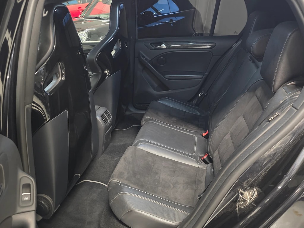 VW Golf 2.0 TSI R 4Motion-image-11