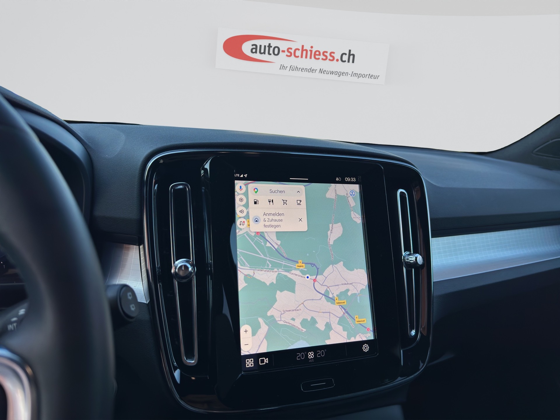 VOLVO XC40 B3 Benzin Mild Hybrid Core DCT-image-12