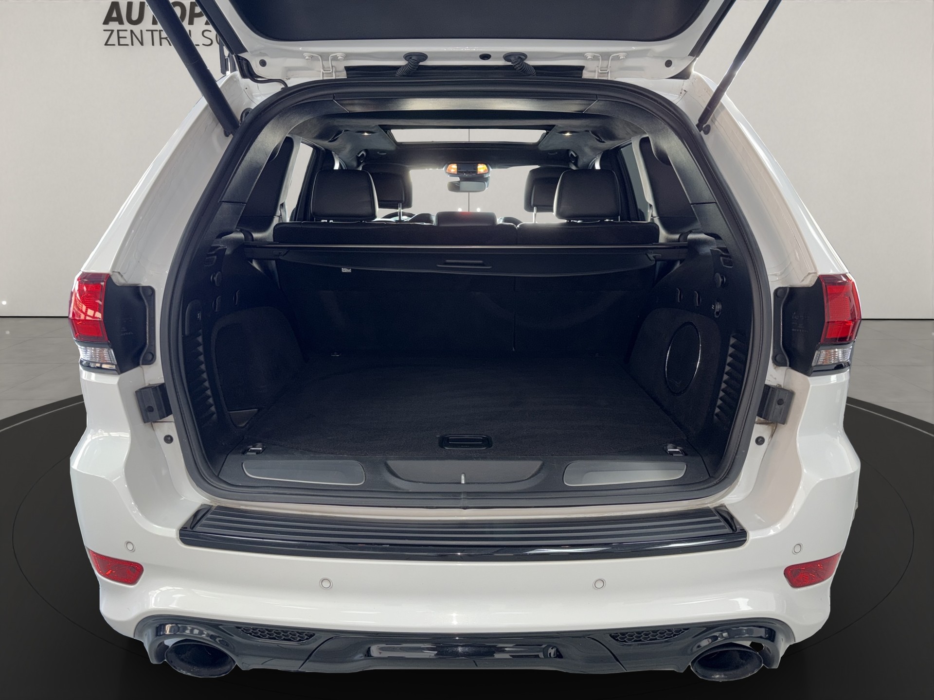 JEEP Grand Cherokee 6.4 V8 HEMI SRT8 Automatic-image-11