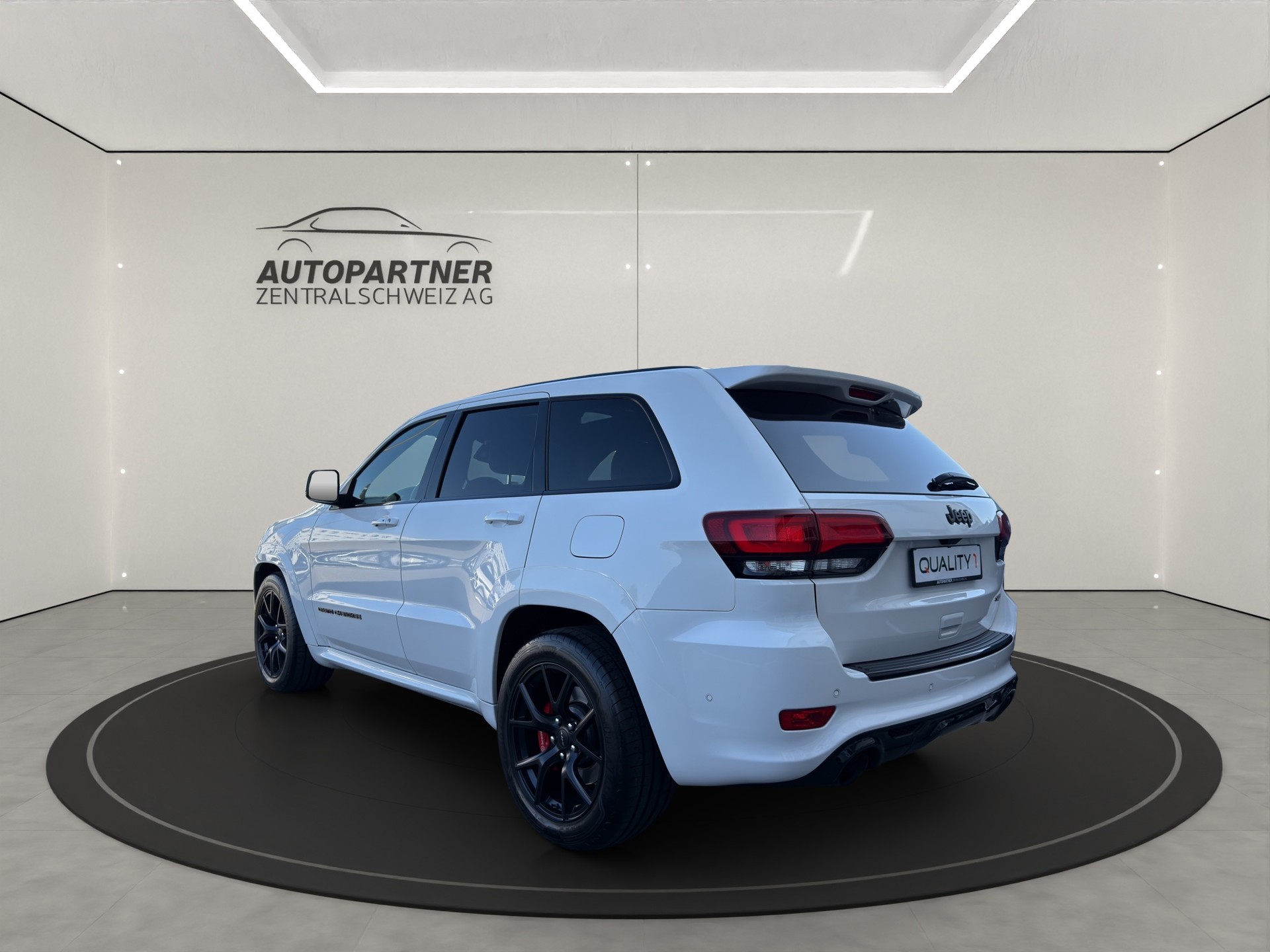 JEEP Grand Cherokee 6.4 V8 HEMI SRT8 Automatic-image-2