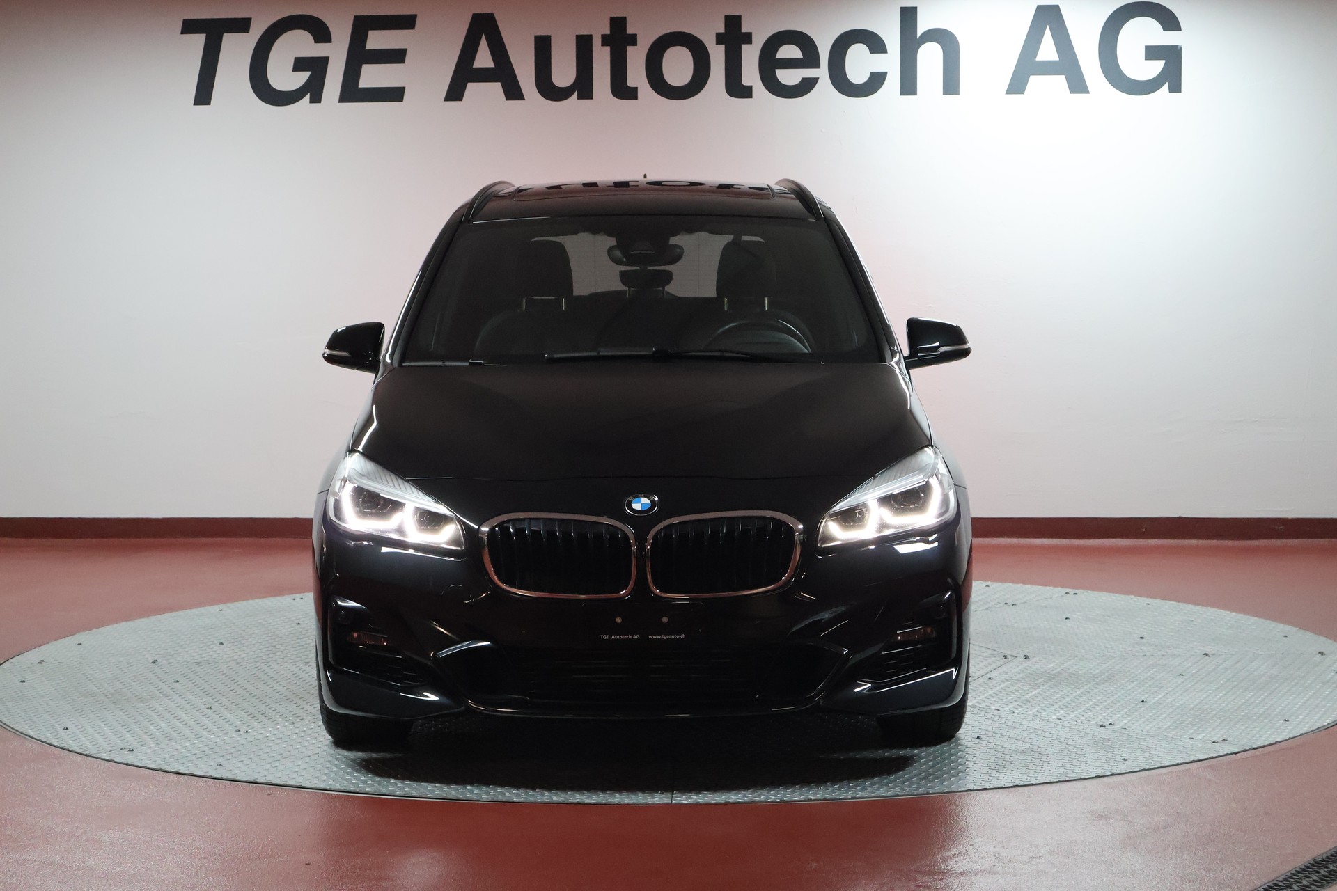 BMW 220d xDrive Gran Tourer Steptronic M Sport-image-1
