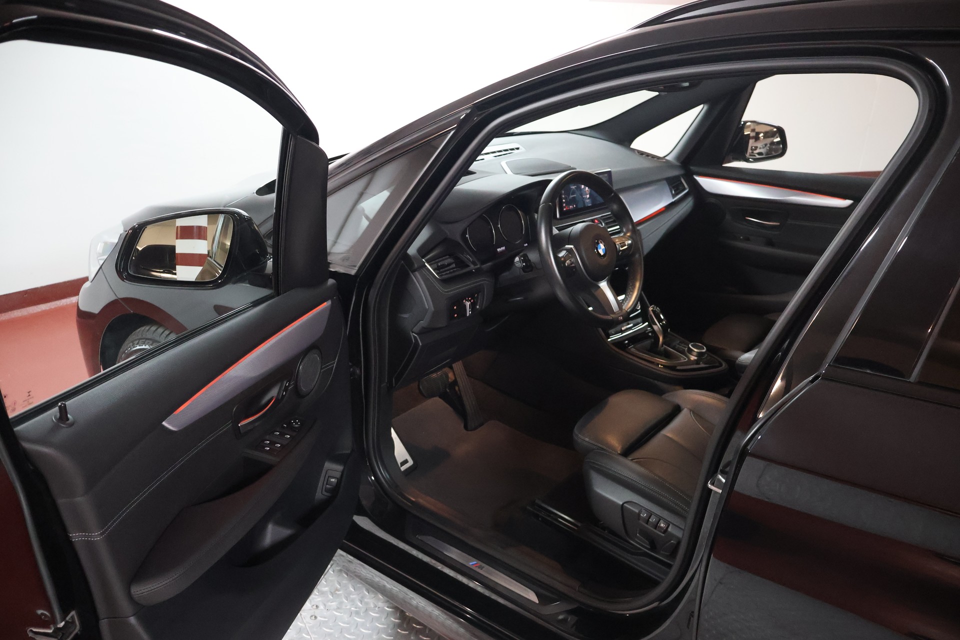 BMW 220d xDrive Gran Tourer Steptronic M Sport-image-6