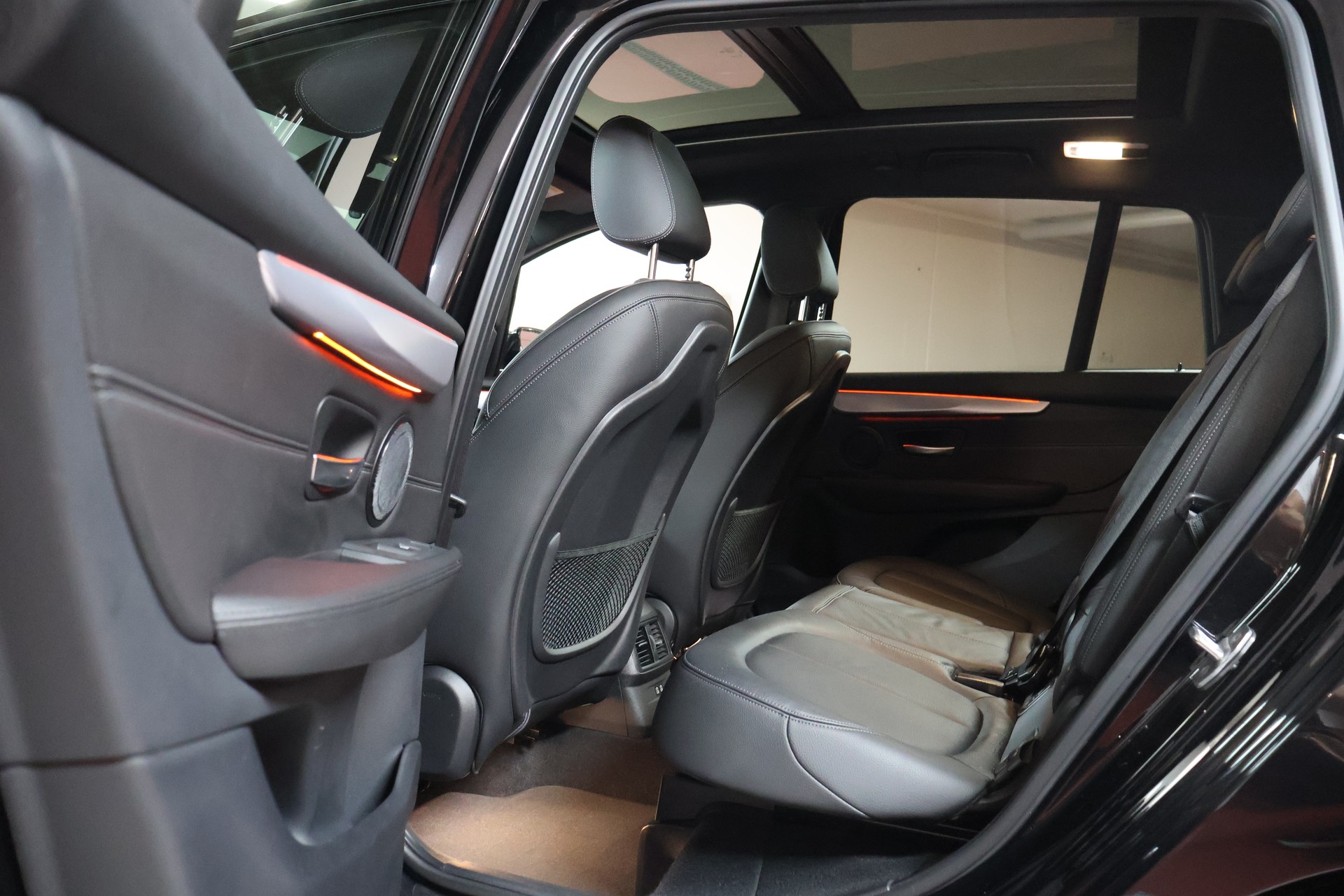 BMW 220d xDrive Gran Tourer Steptronic M Sport-image-13