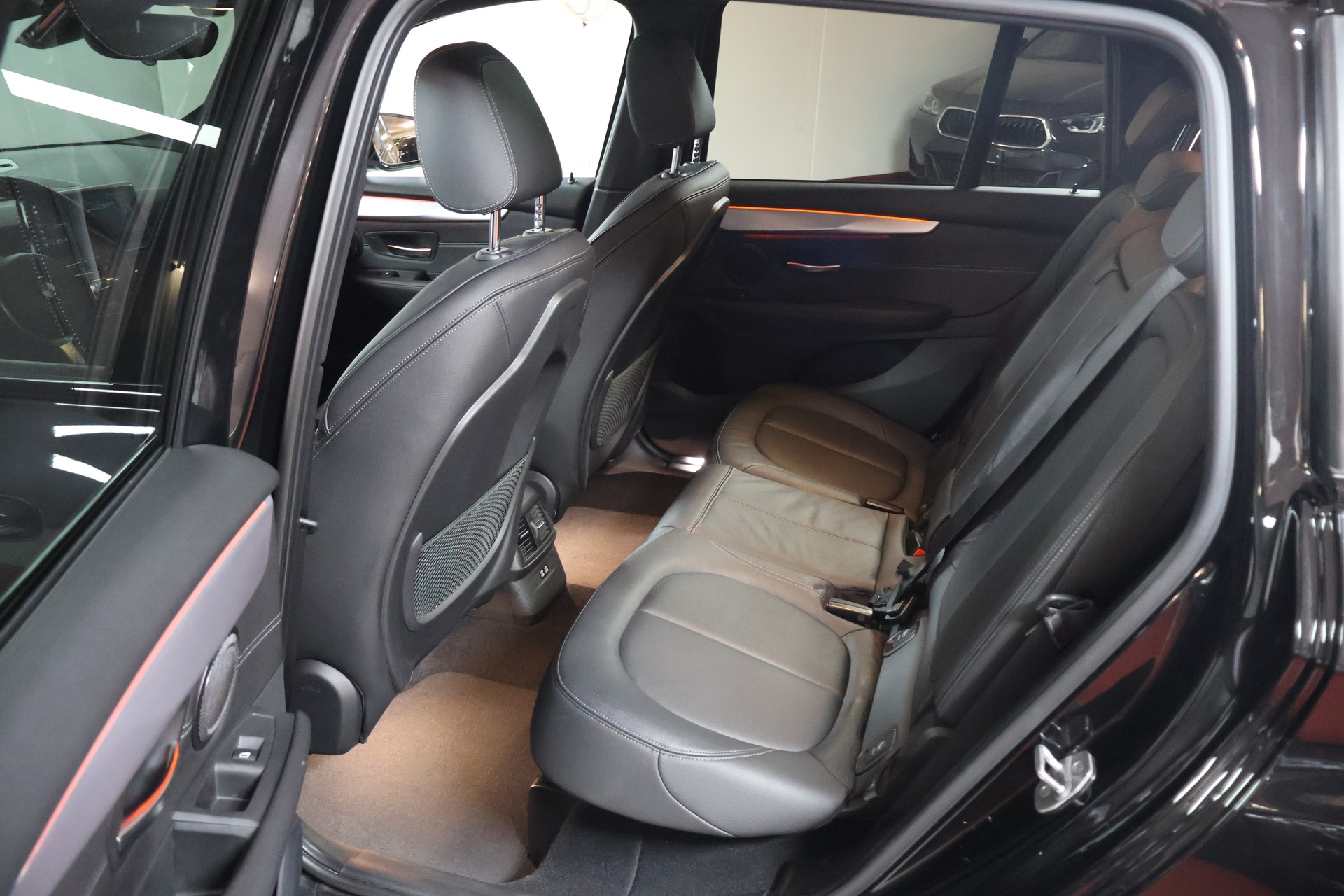 BMW 220d xDrive Gran Tourer Steptronic M Sport-image-12