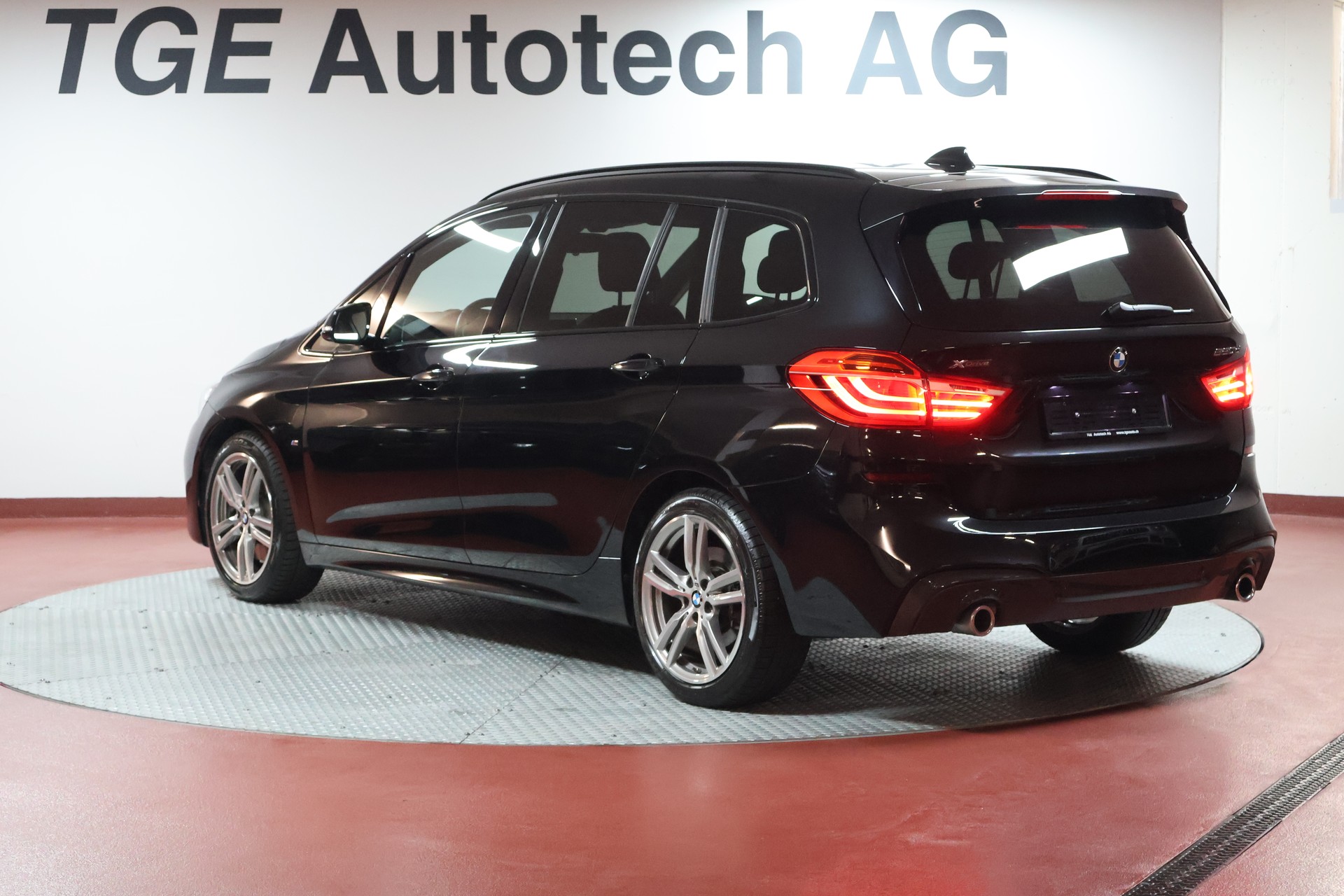 BMW 220d xDrive Gran Tourer Steptronic M Sport-image-19