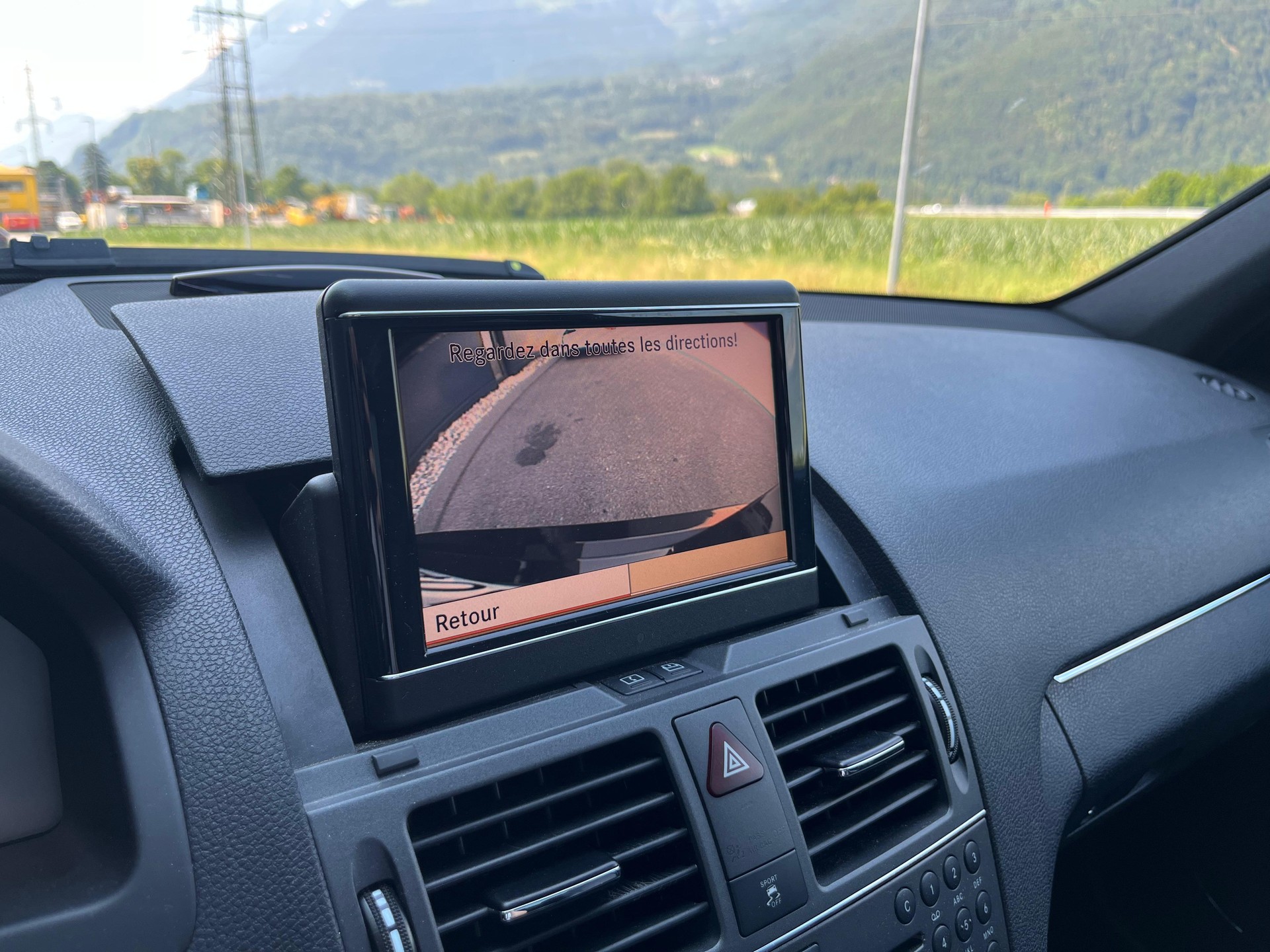 MERCEDES-BENZ C 63 AMG Avantgarde 7G-Tronic-image-17